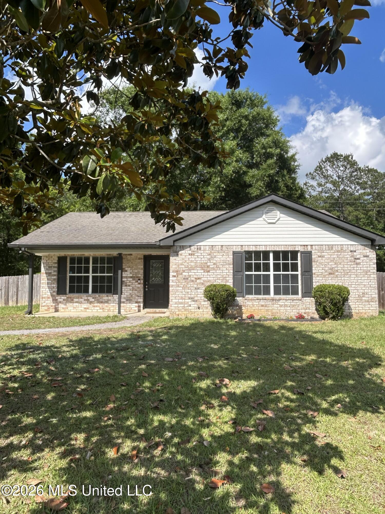 22034 Rayvan Lane Property Photo 2