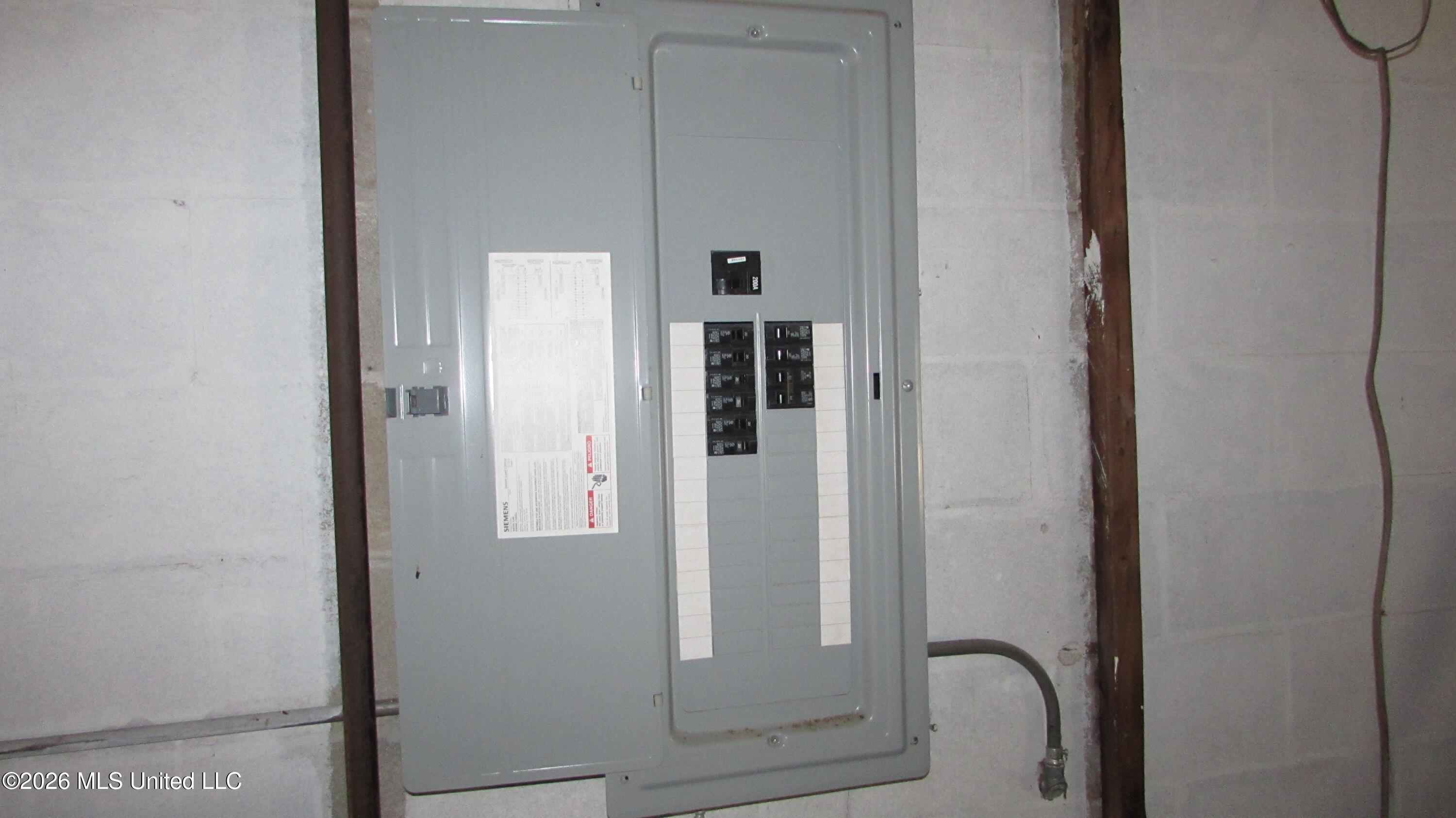 1900 28th Street Property Photo 8