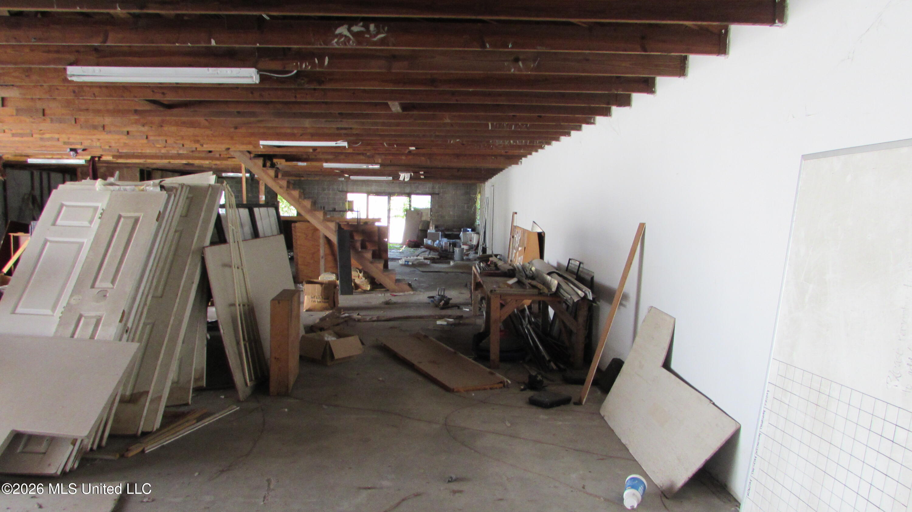 1900 28th Street Property Photo 10