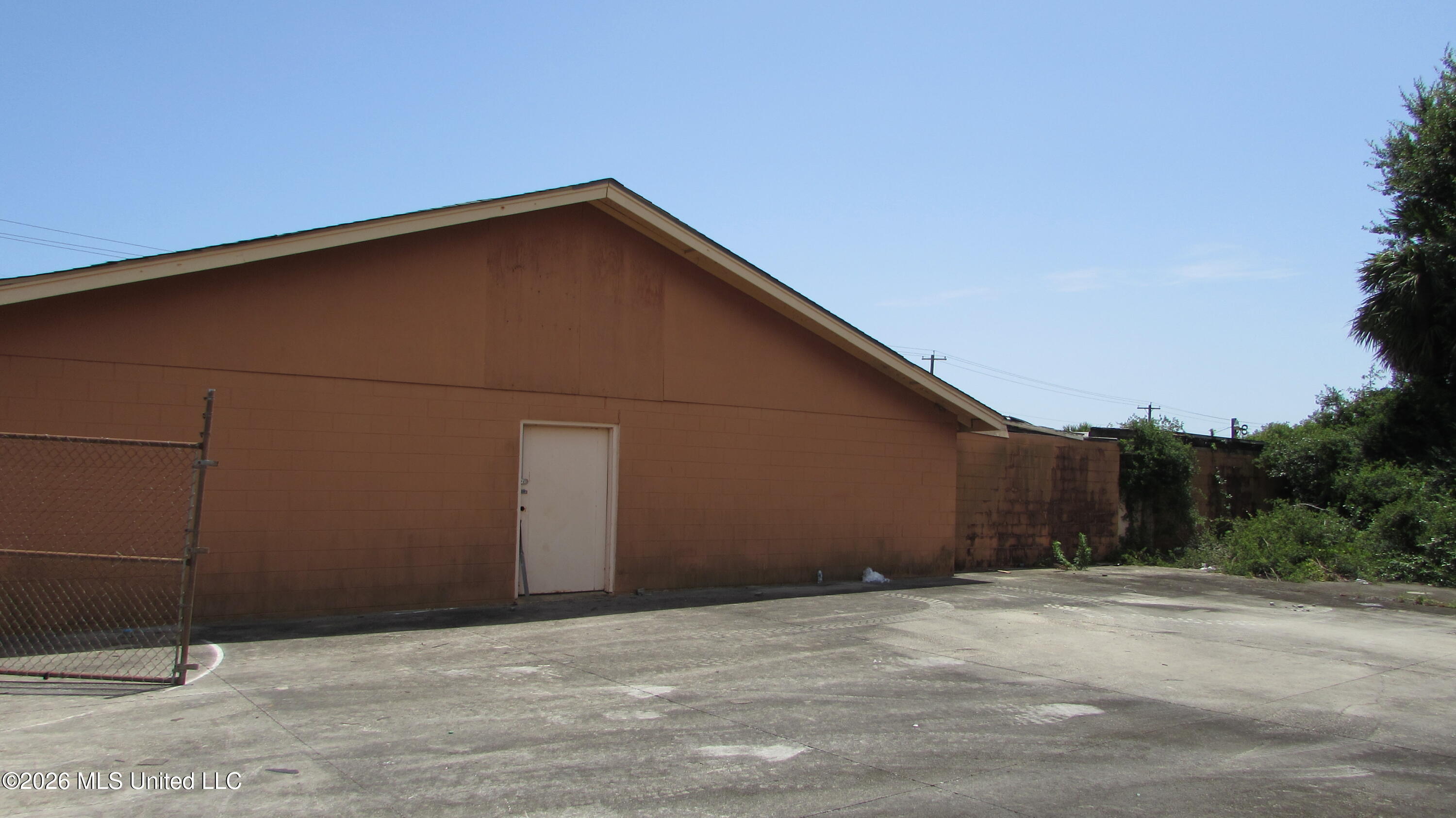 1900 28th Street Property Photo 14