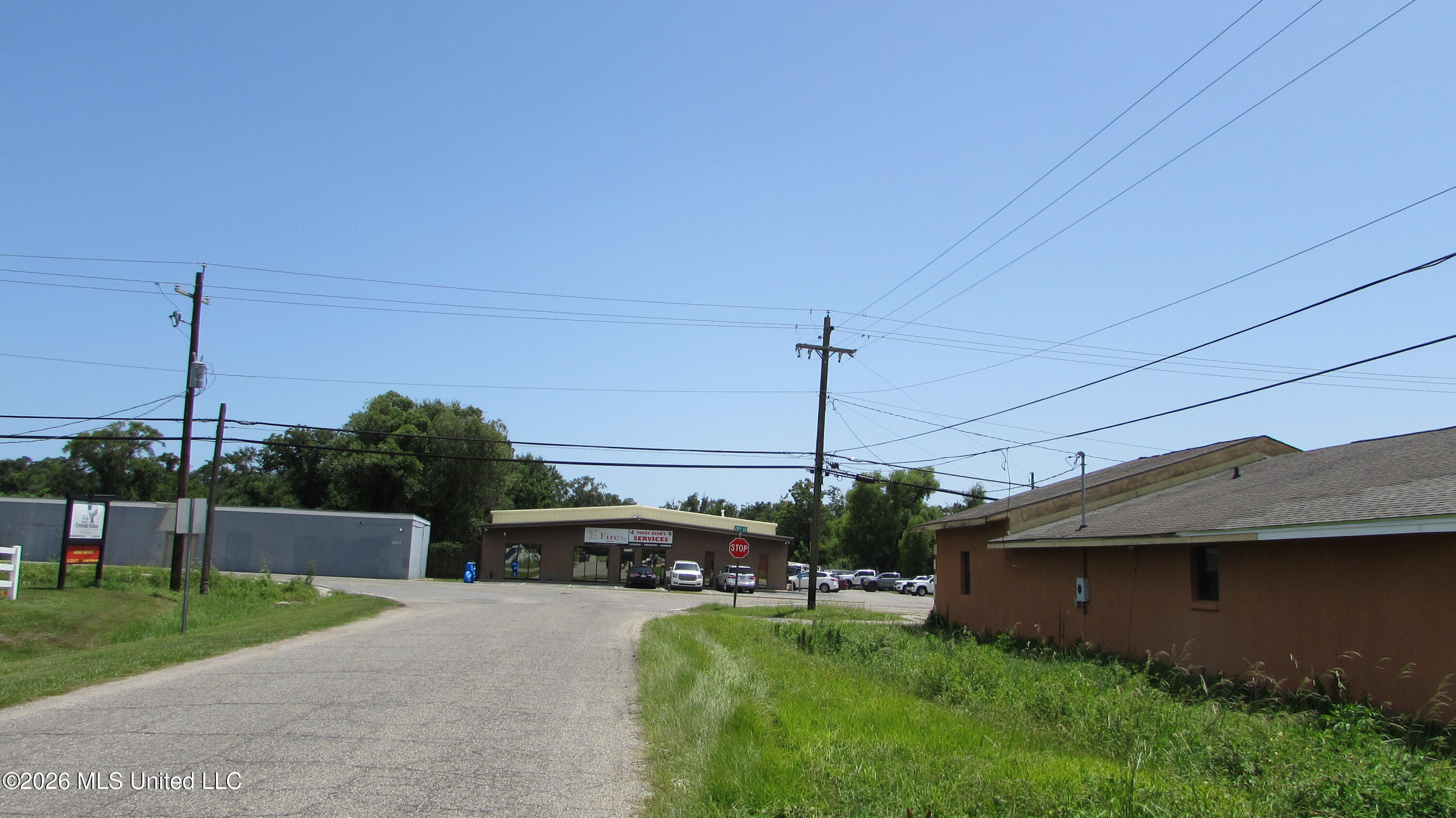 1900 28th Street Property Photo 16