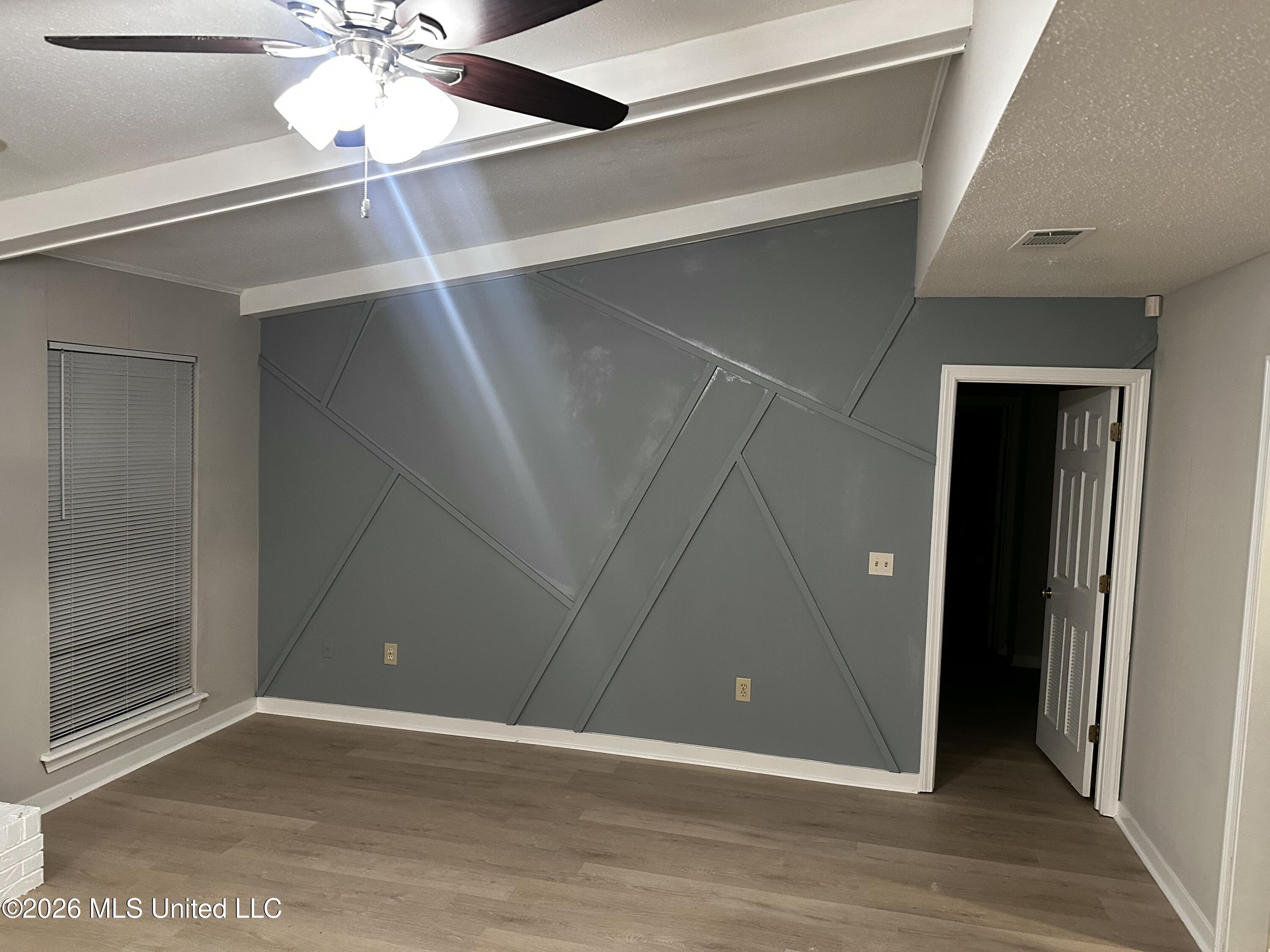 543 Birdie Drive Property Photo 5
