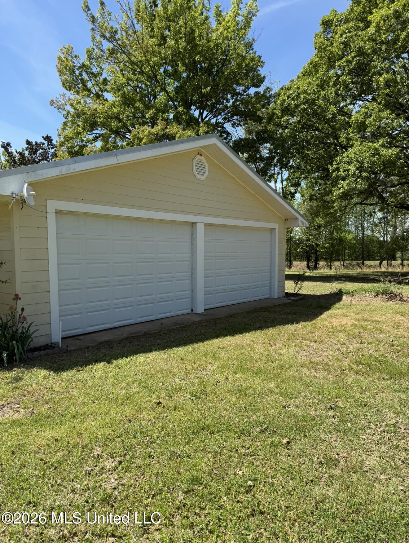 11853 Ebenezer-coxburg Road Property Photo 17