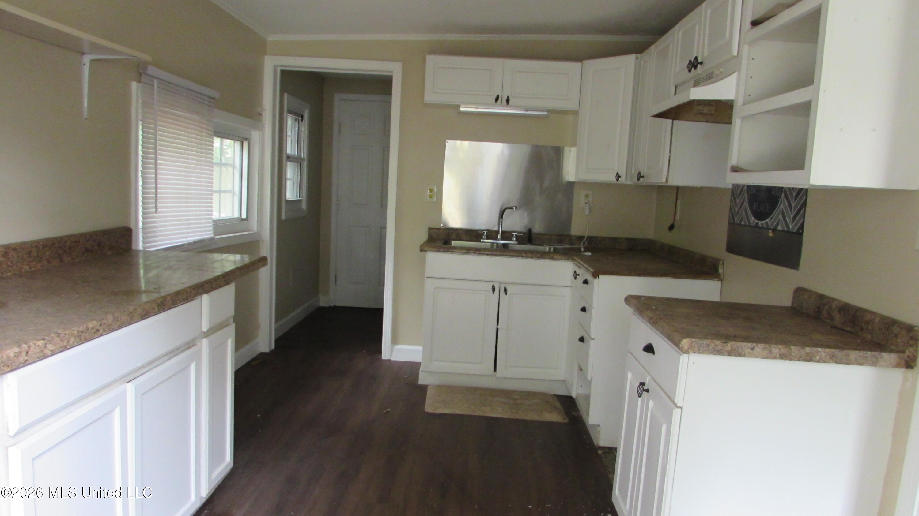 303 Myrtle Street Property Photo 2