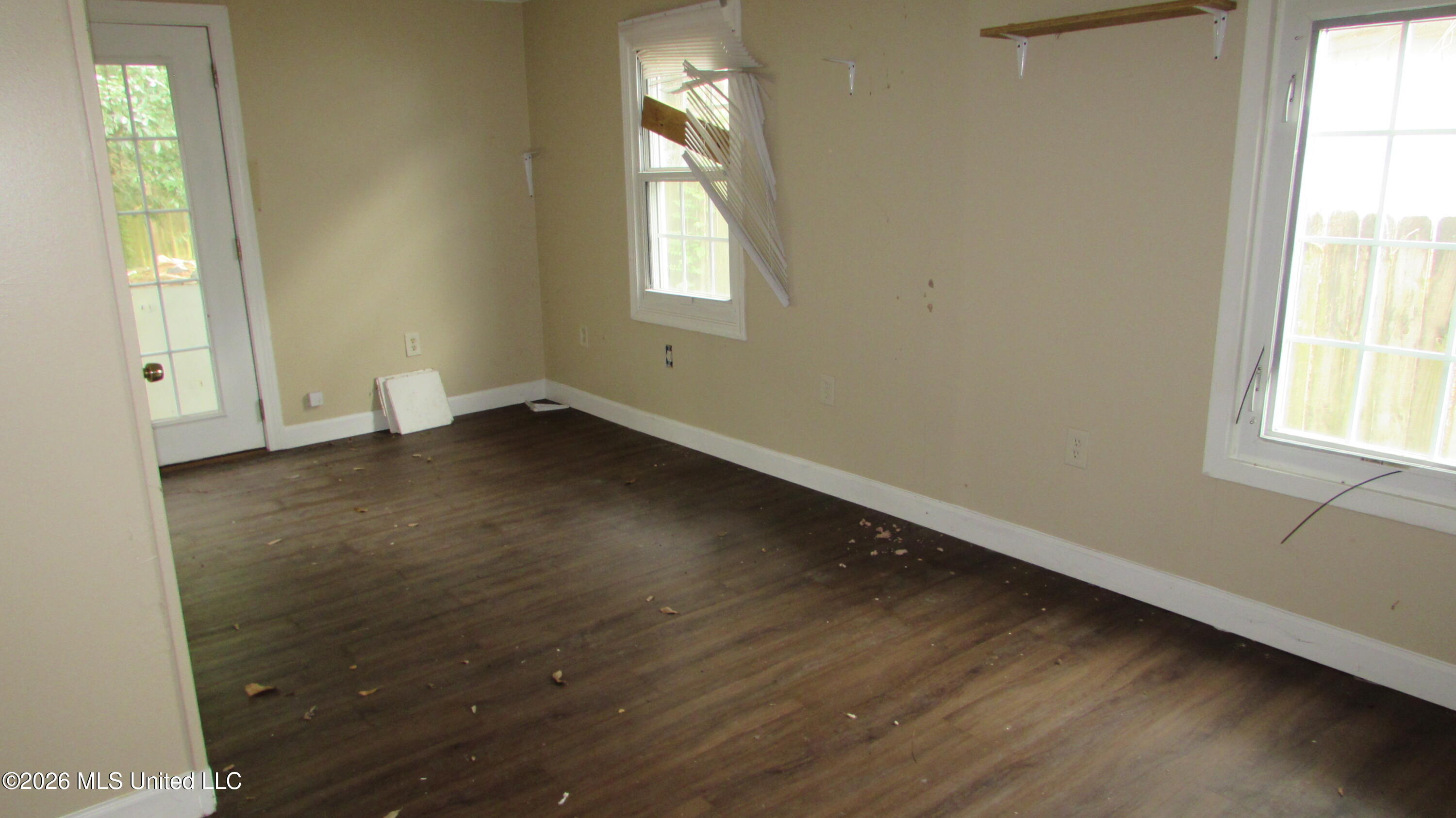 303 Myrtle Street Property Photo 9