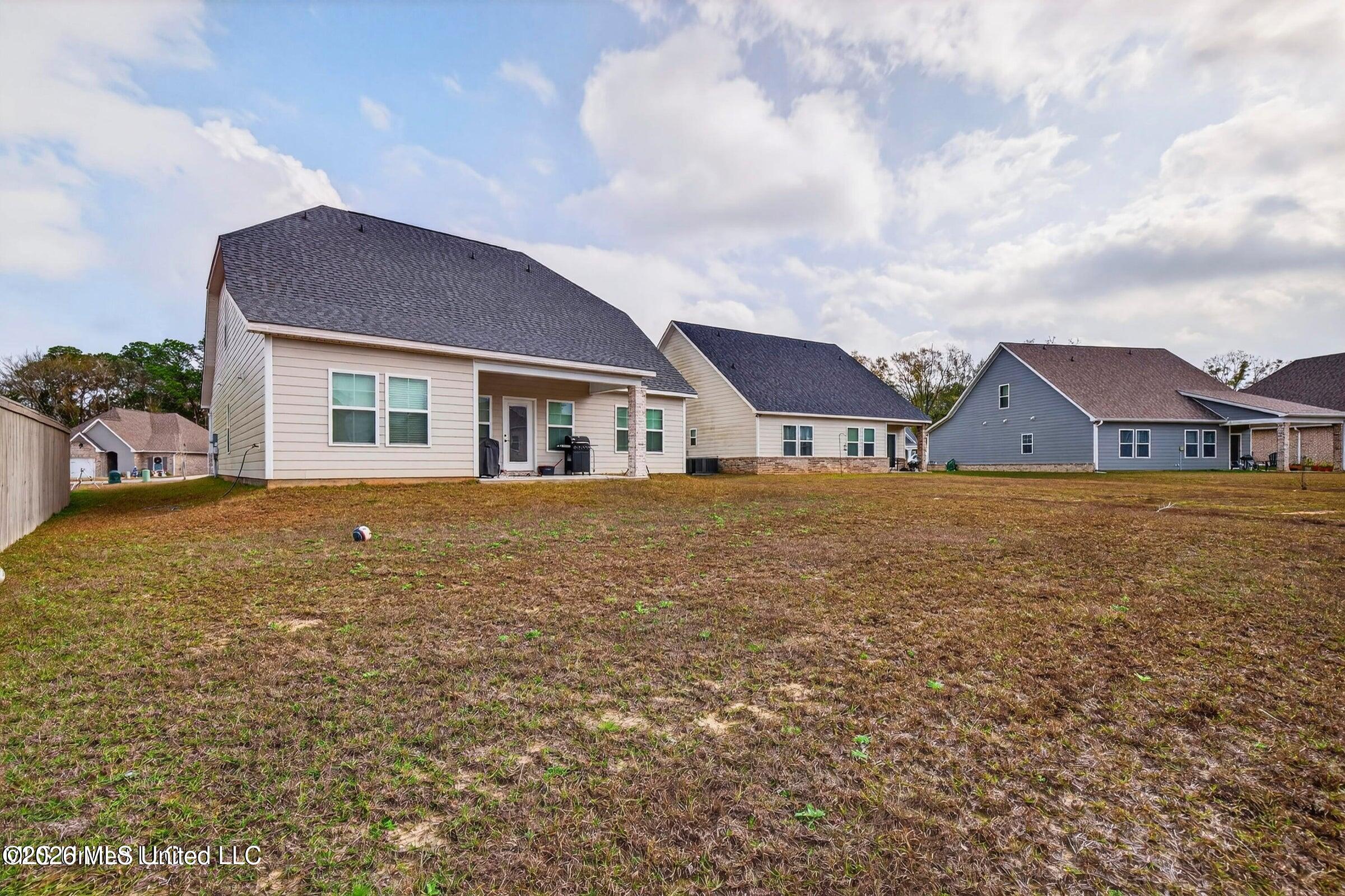 10677 Wren Grove Property Photo 28