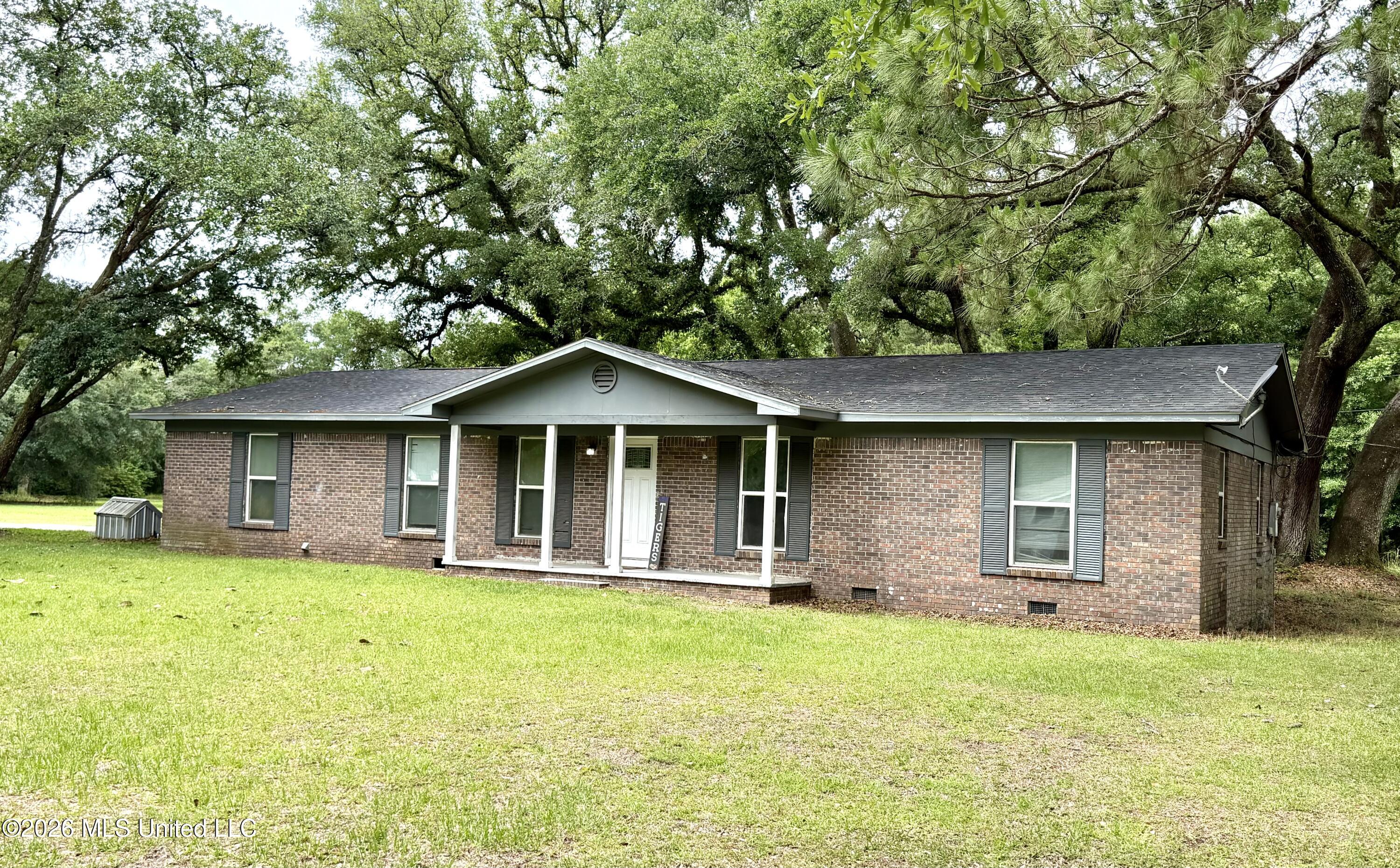 25825 Setina Road Property Photo 2