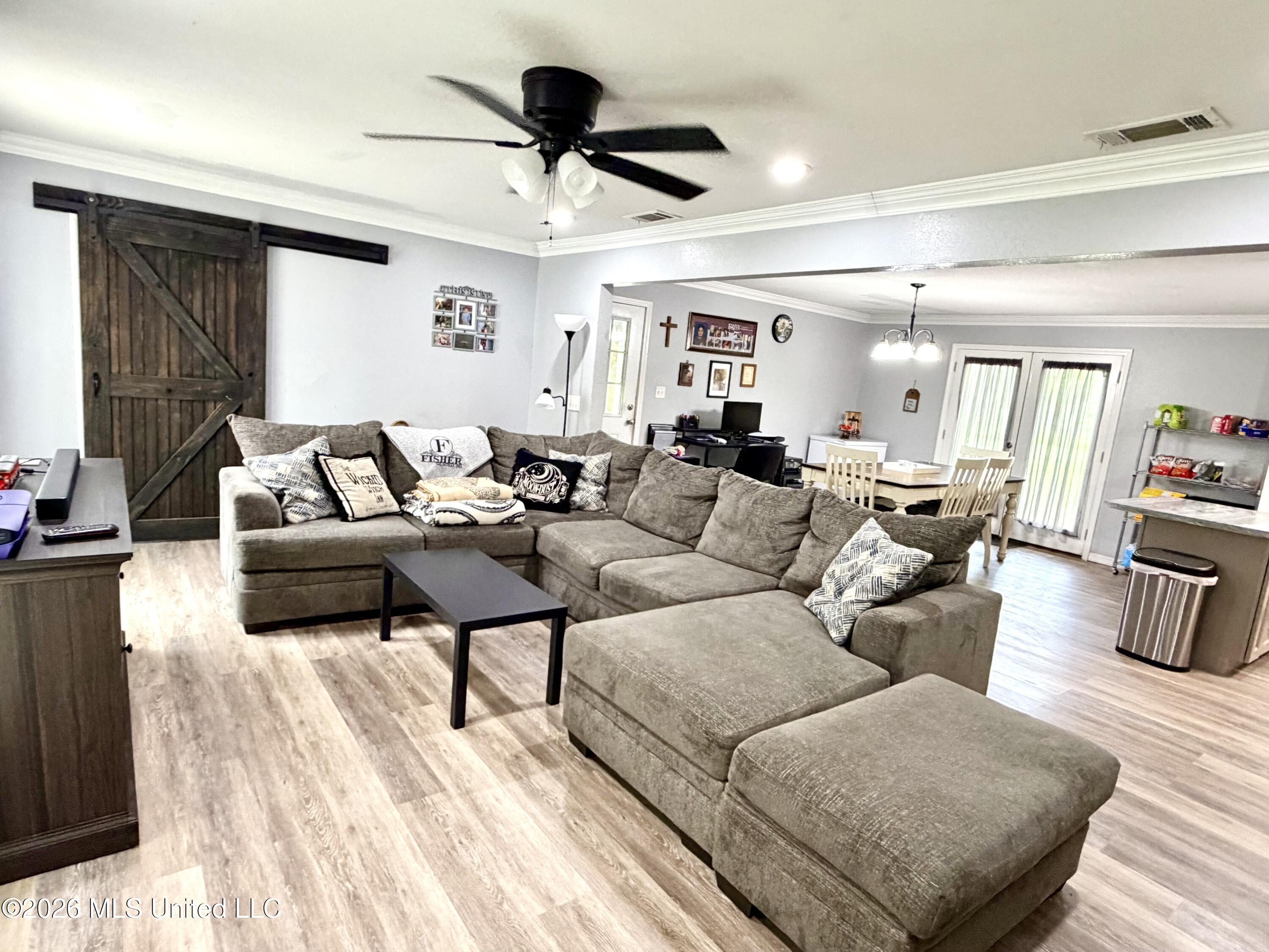 25825 Setina Road Property Photo 6
