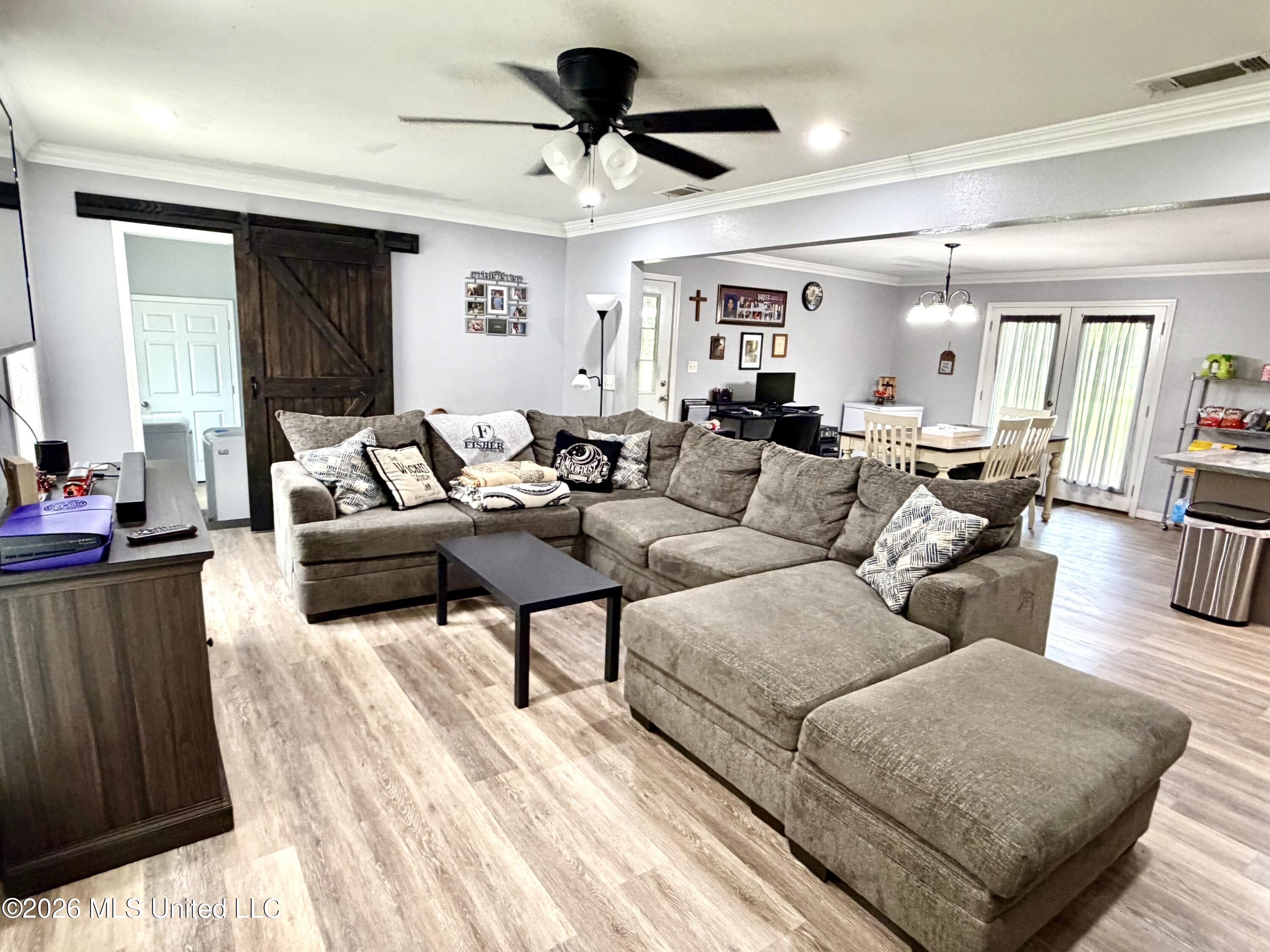 25825 Setina Road Property Photo 7