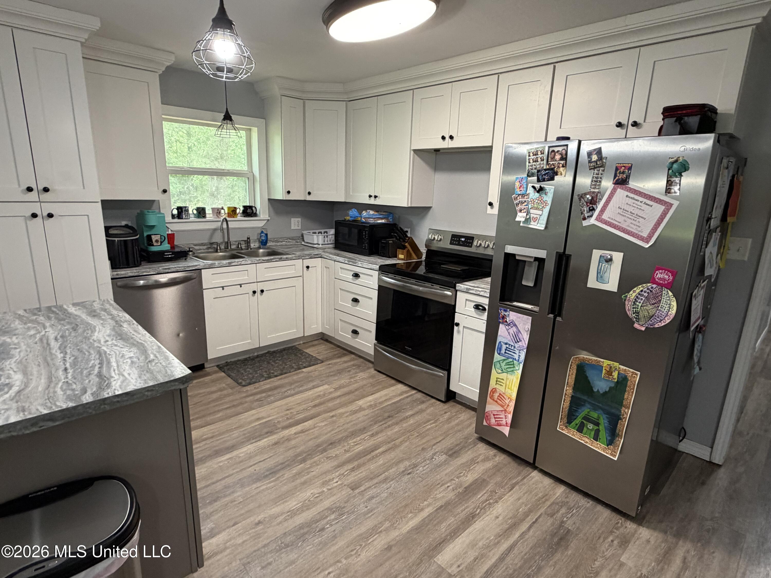25825 Setina Road Property Photo 12
