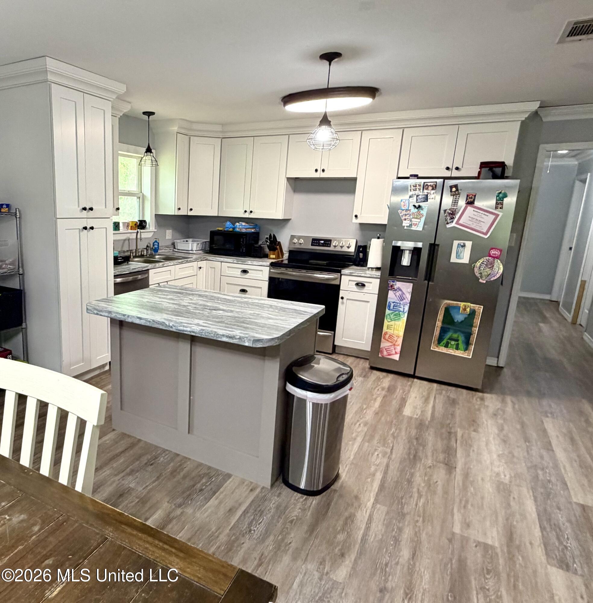 25825 Setina Road Property Photo 14