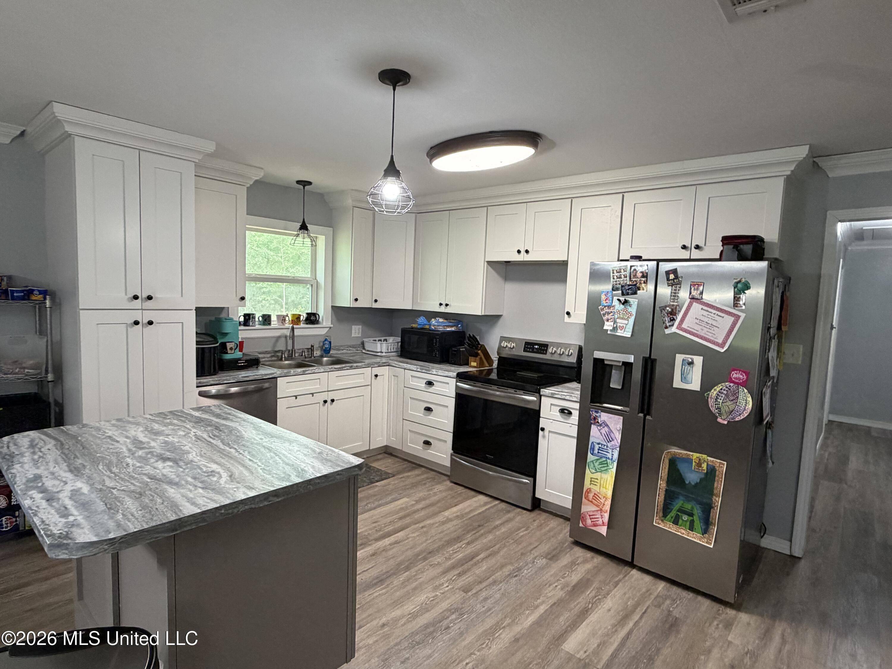 25825 Setina Road Property Photo 15