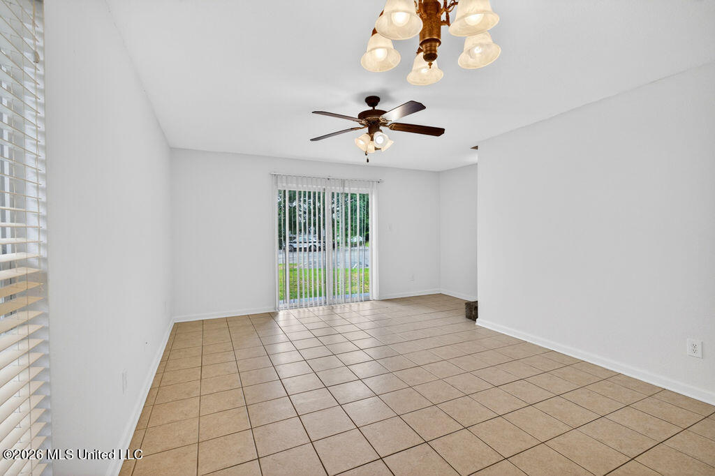 3230 Cumberland Road Property Photo 8
