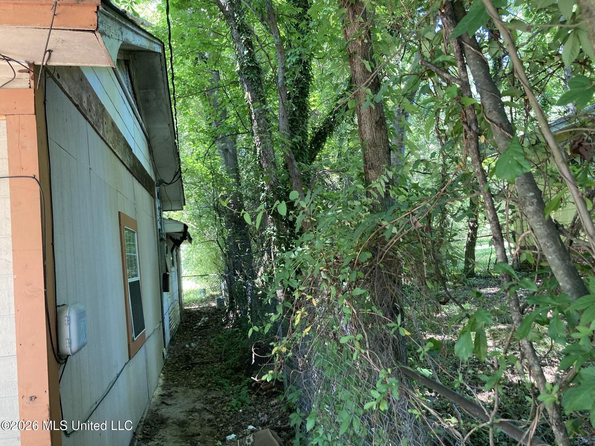 4460 Welota Drive Property Photo 2