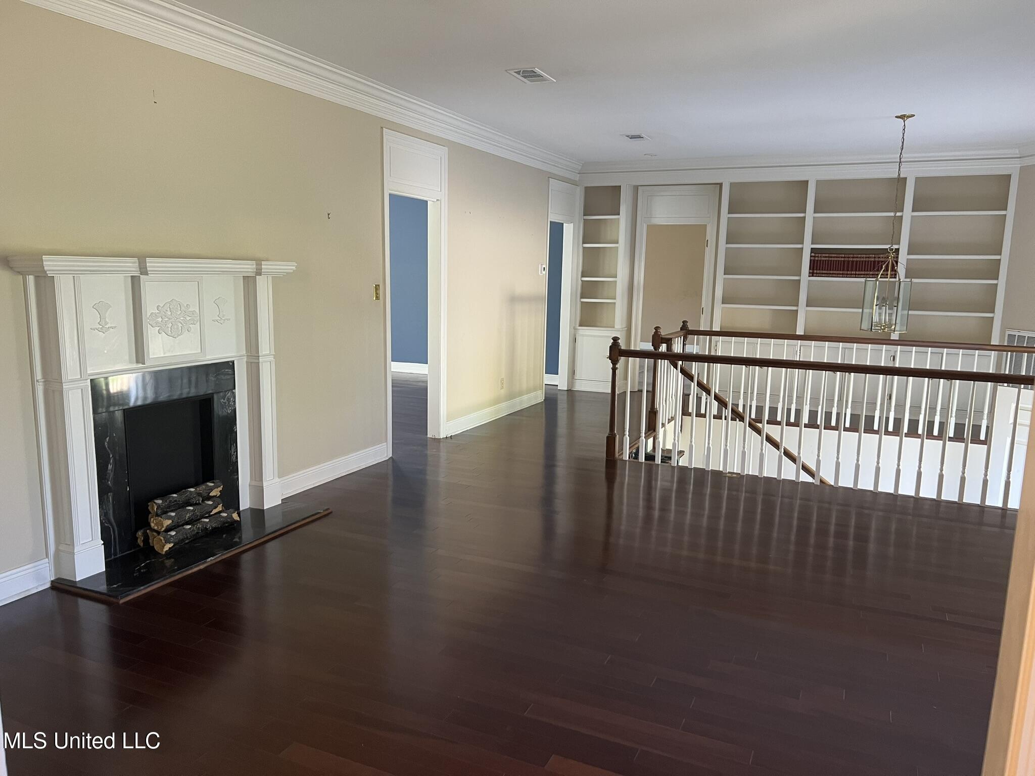 116 Duster Drive Property Photo 3