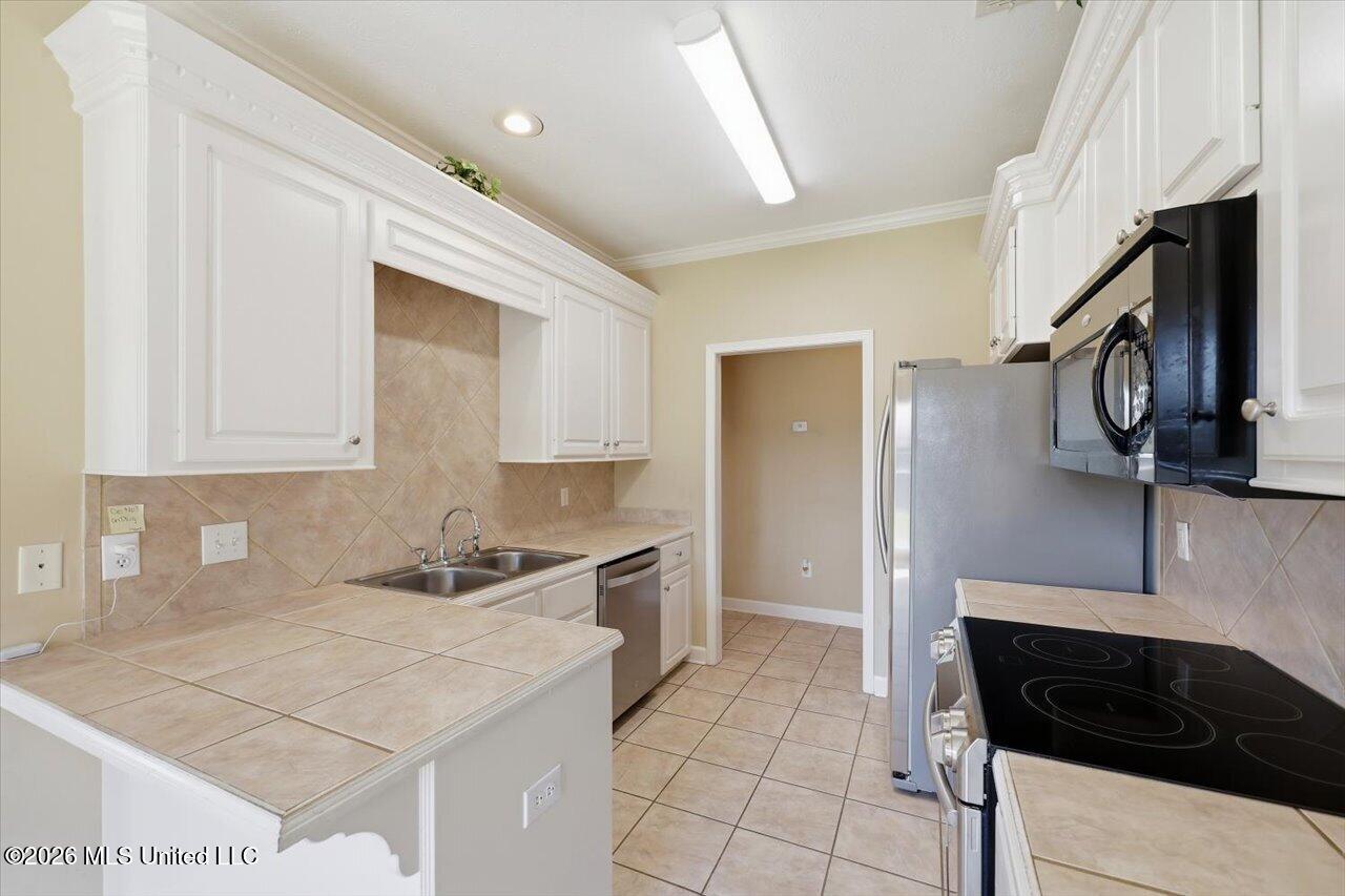 210 Crescent Ridge Drive Property Photo 15