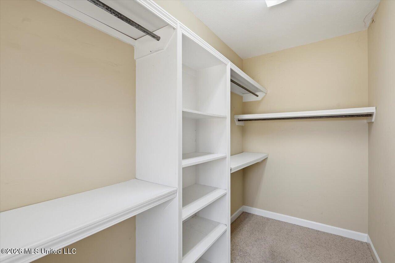 210 Crescent Ridge Drive Property Photo 24