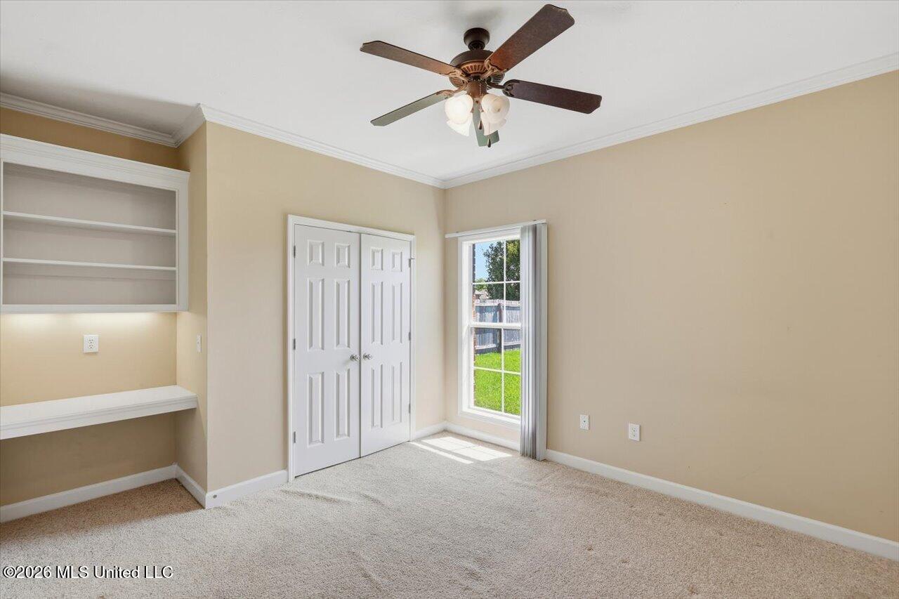 210 Crescent Ridge Drive Property Photo 27