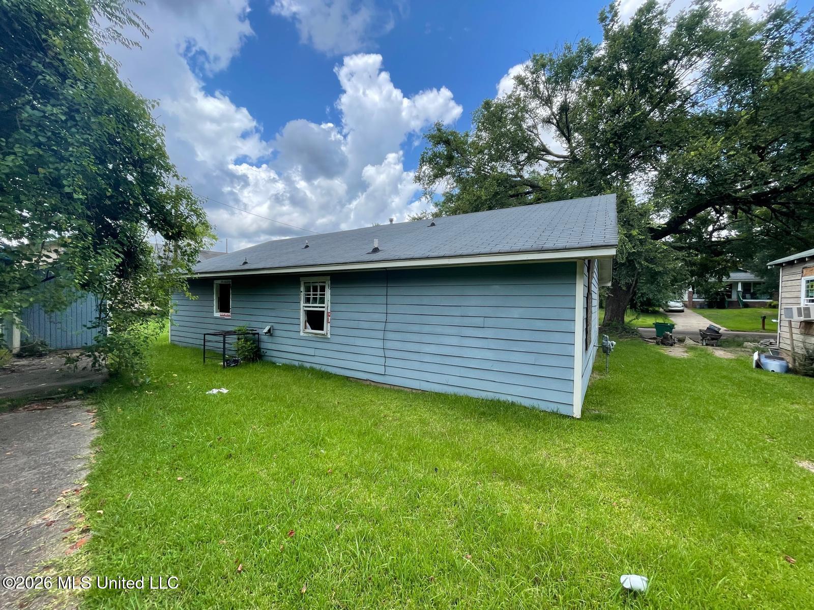 731 Chestnut Street Property Photo 2