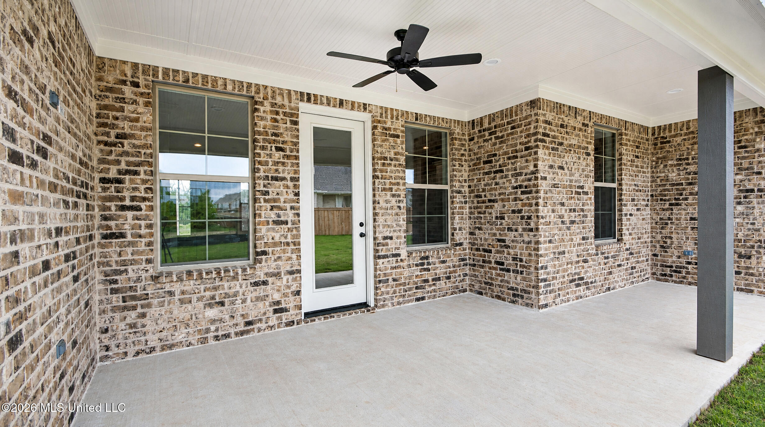 445 Baliegh Way Property Photo 5