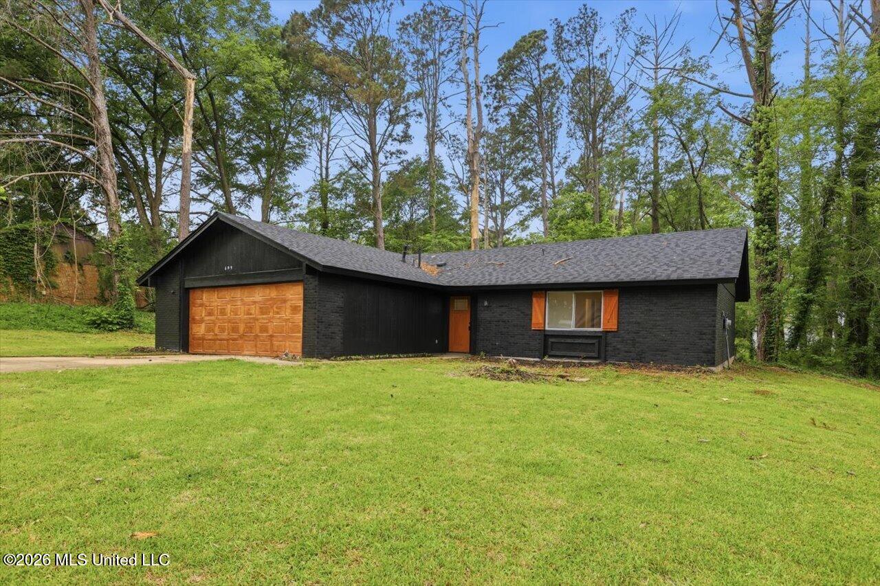 609 Briarcliff Circle Property Photo 1
