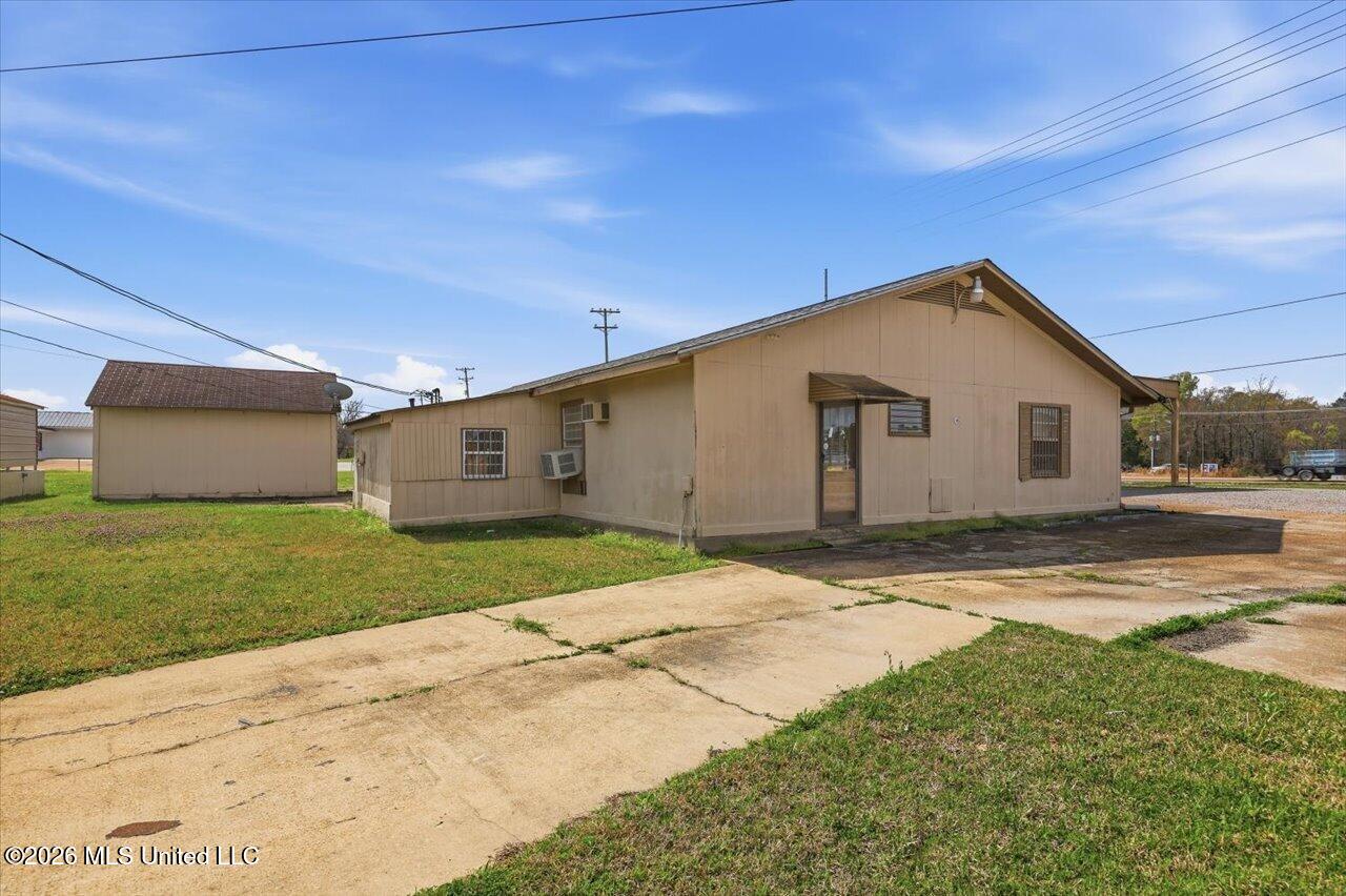 96 Baker Lane Property Photo 6