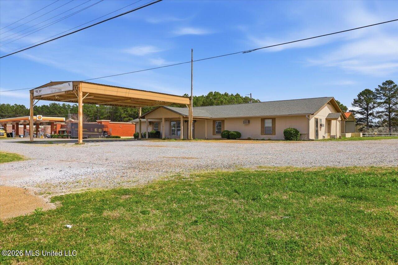 96 Baker Lane Property Photo 15