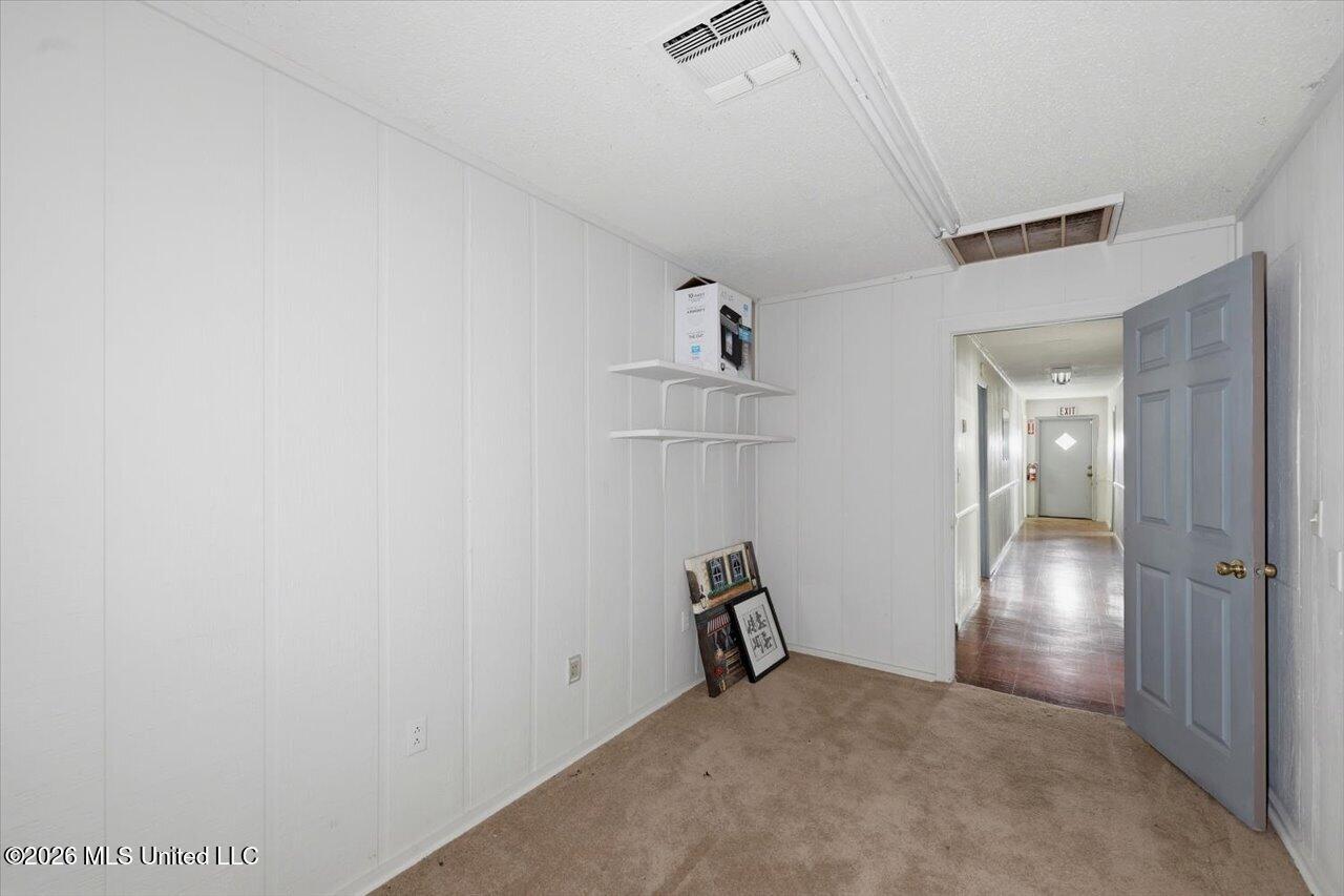 96 Baker Lane Property Photo 25