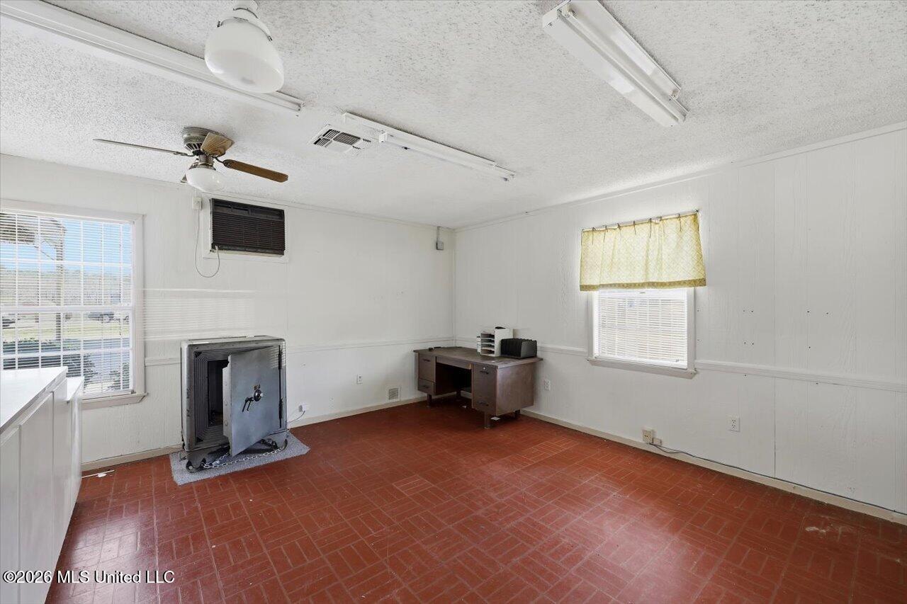 96 Baker Lane Property Photo 26