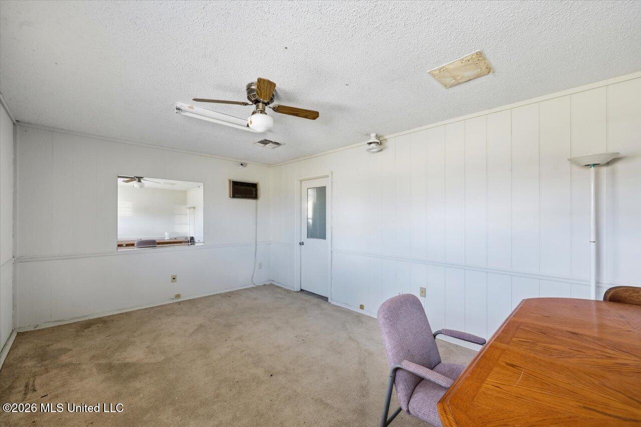 96 Baker Lane Property Photo 28