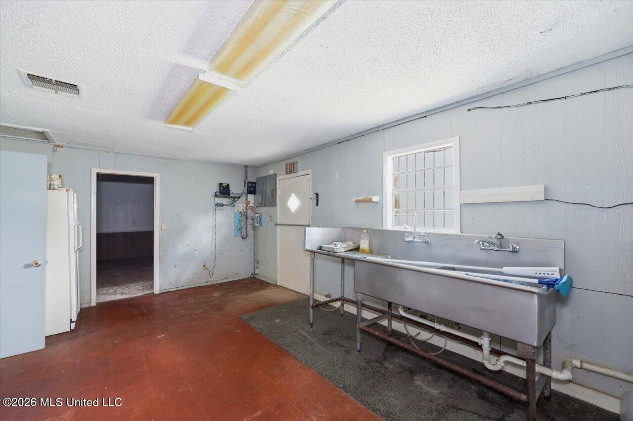 96 Baker Lane Property Photo 35