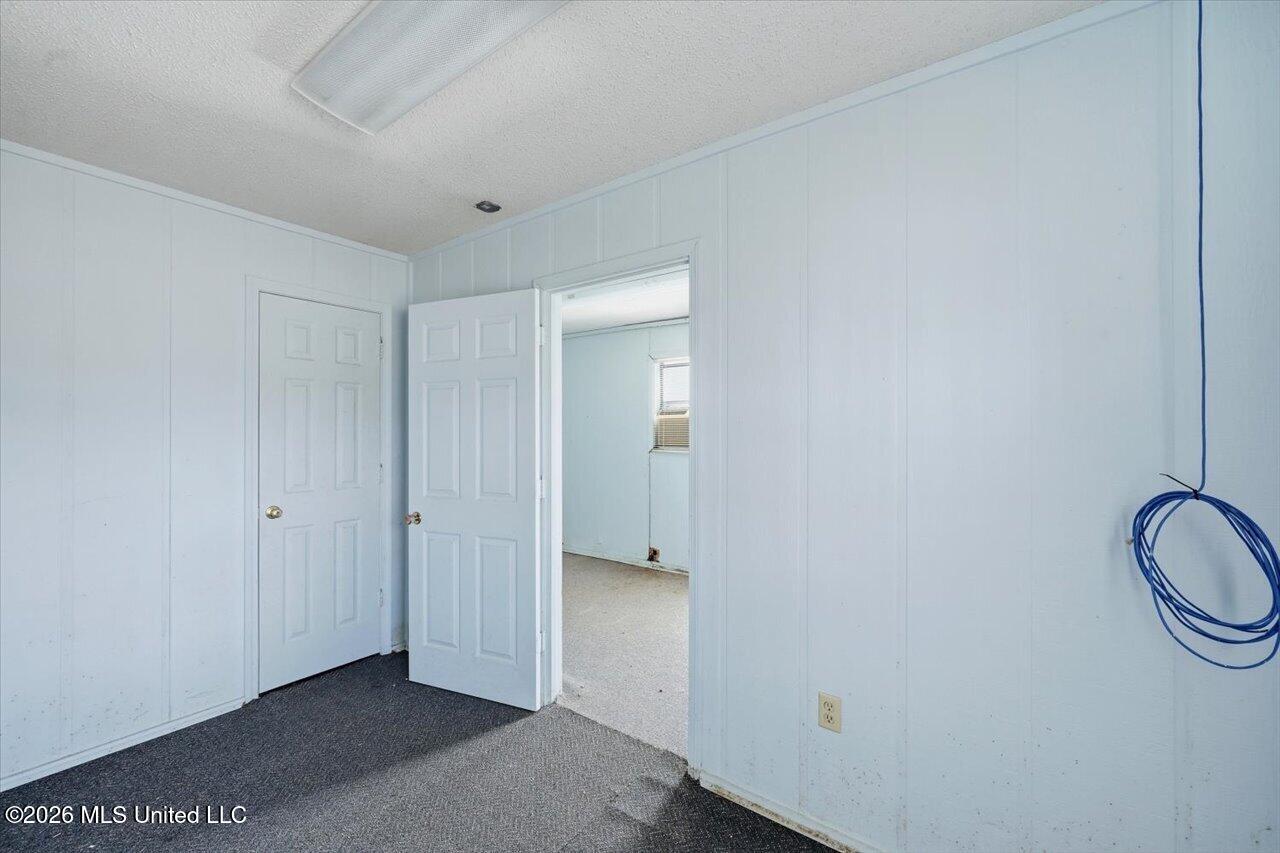 96 Baker Lane Property Photo 39