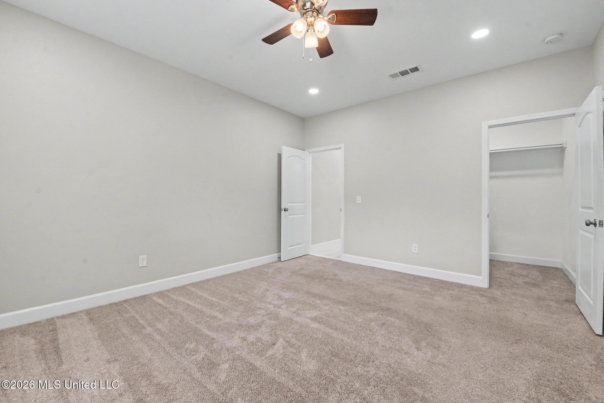 116 J.w. Holland Road Property Photo 14