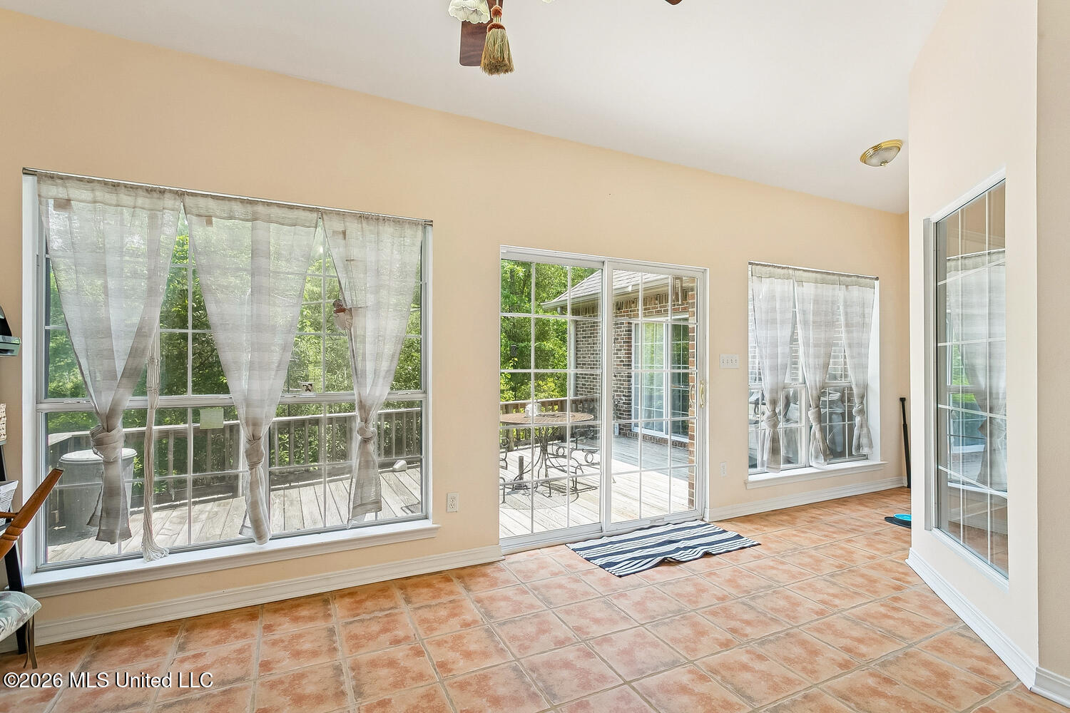 825 Liberty Road Property Photo 6