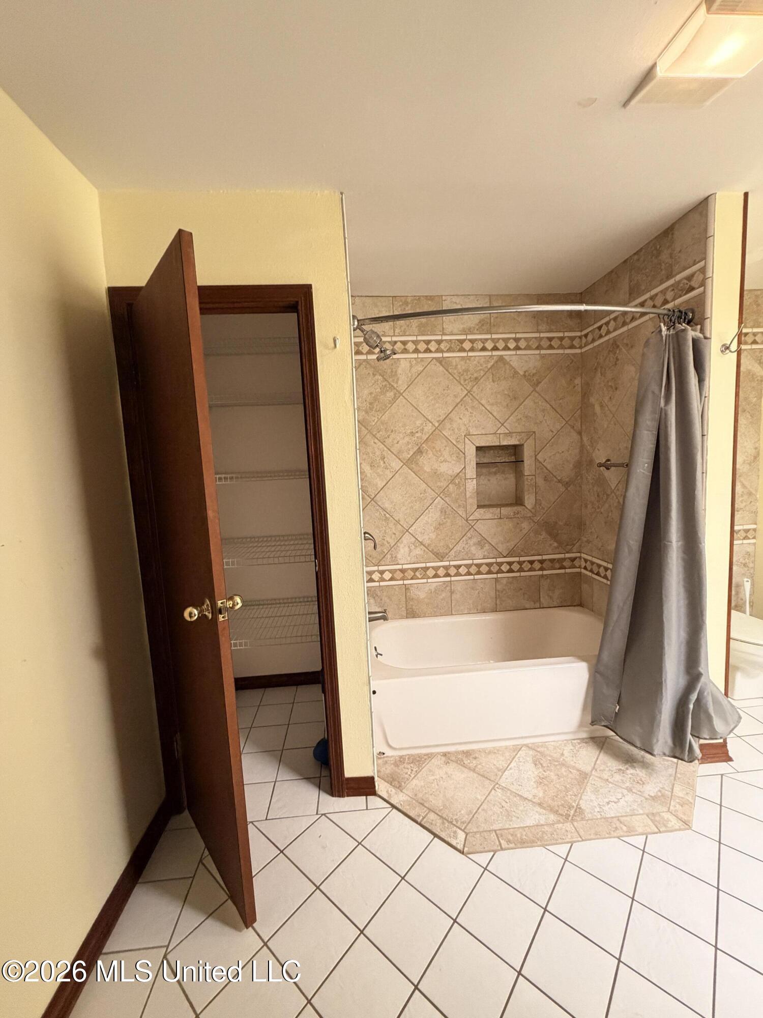 24433 Catahoula Lane Property Photo 24