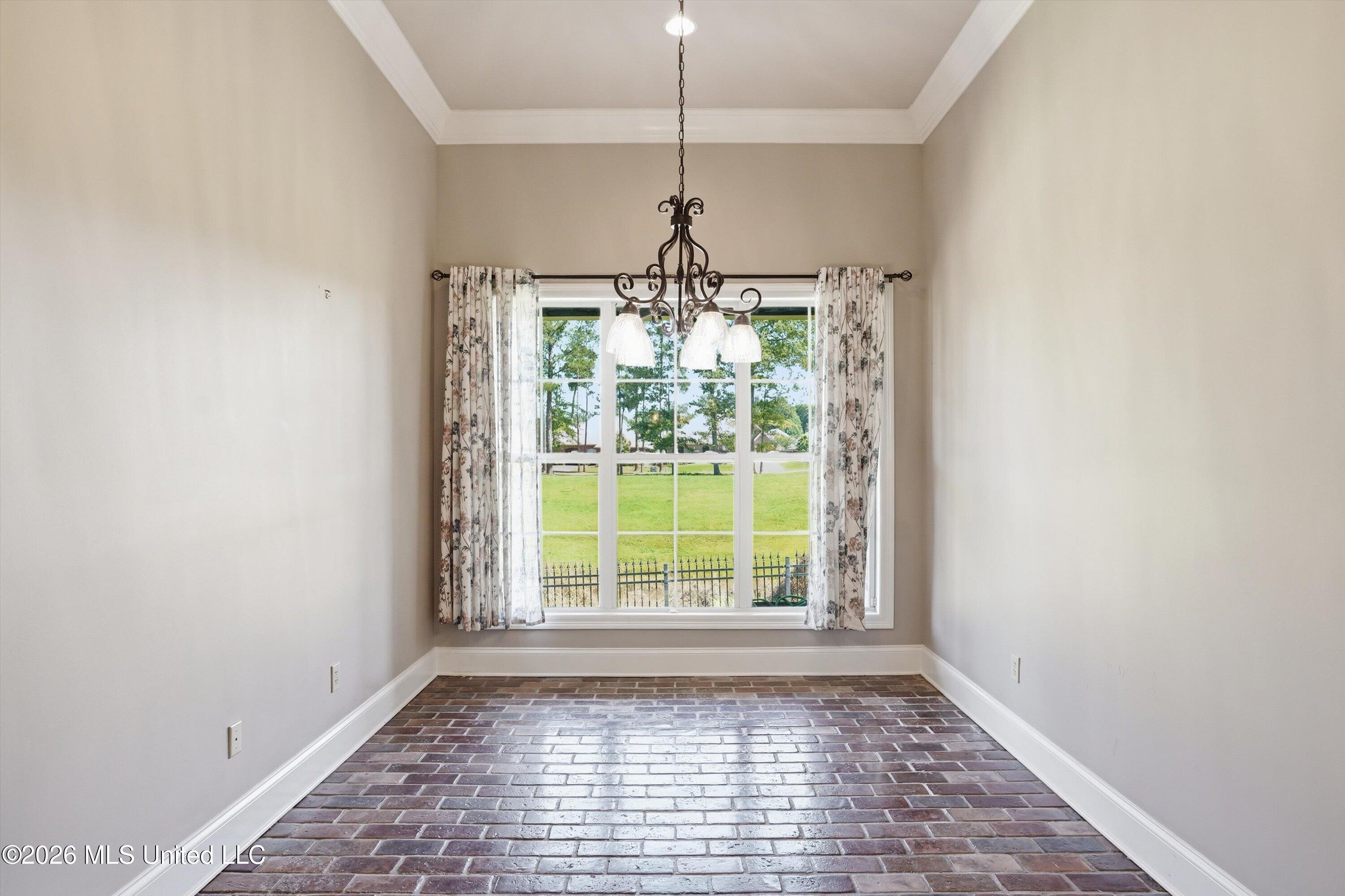 317 Gladeview Place Property Photo 17