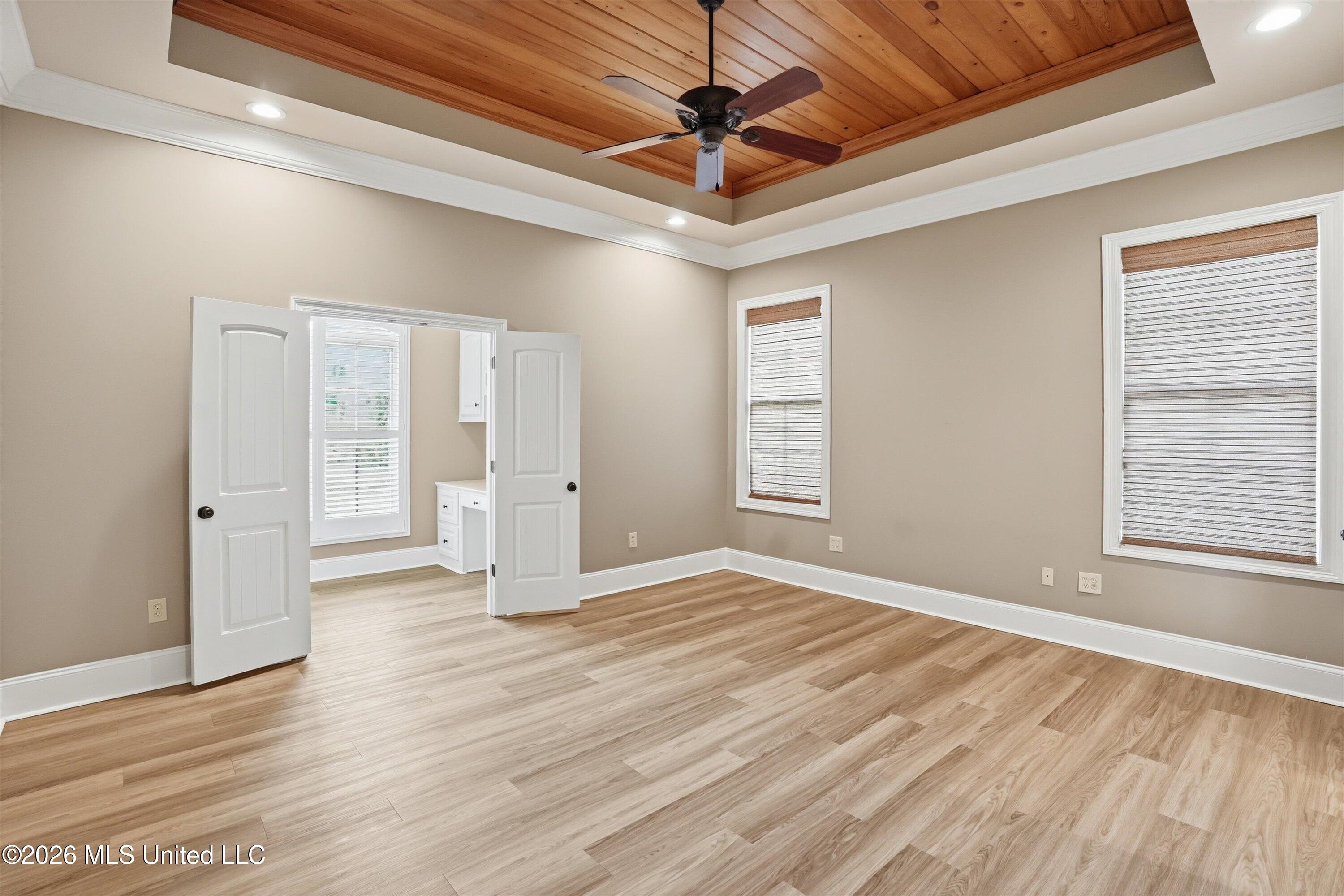 317 Gladeview Place Property Photo 20