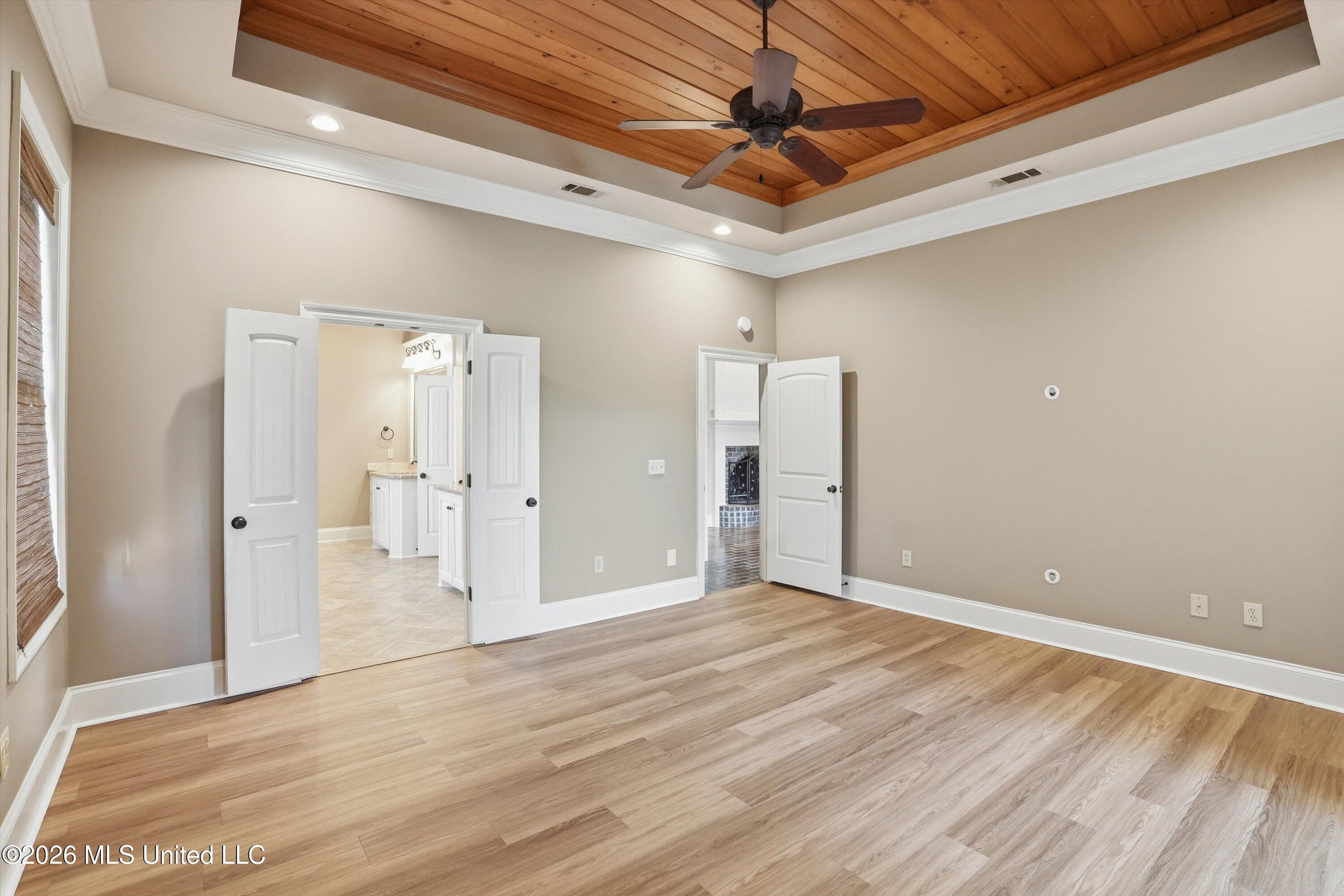 317 Gladeview Place Property Photo 21
