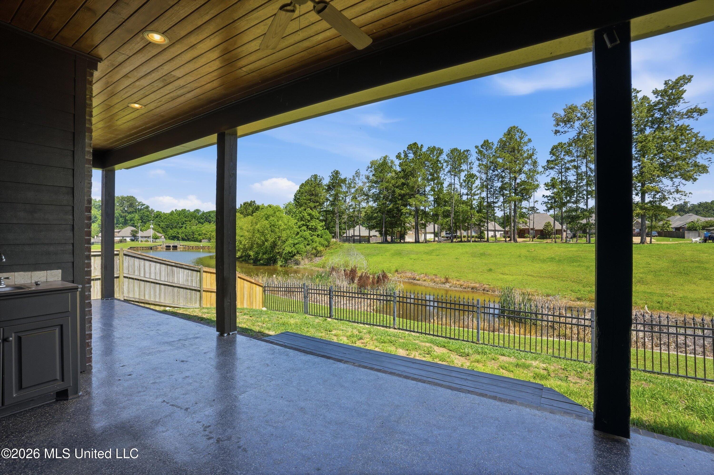 317 Gladeview Place Property Photo 41