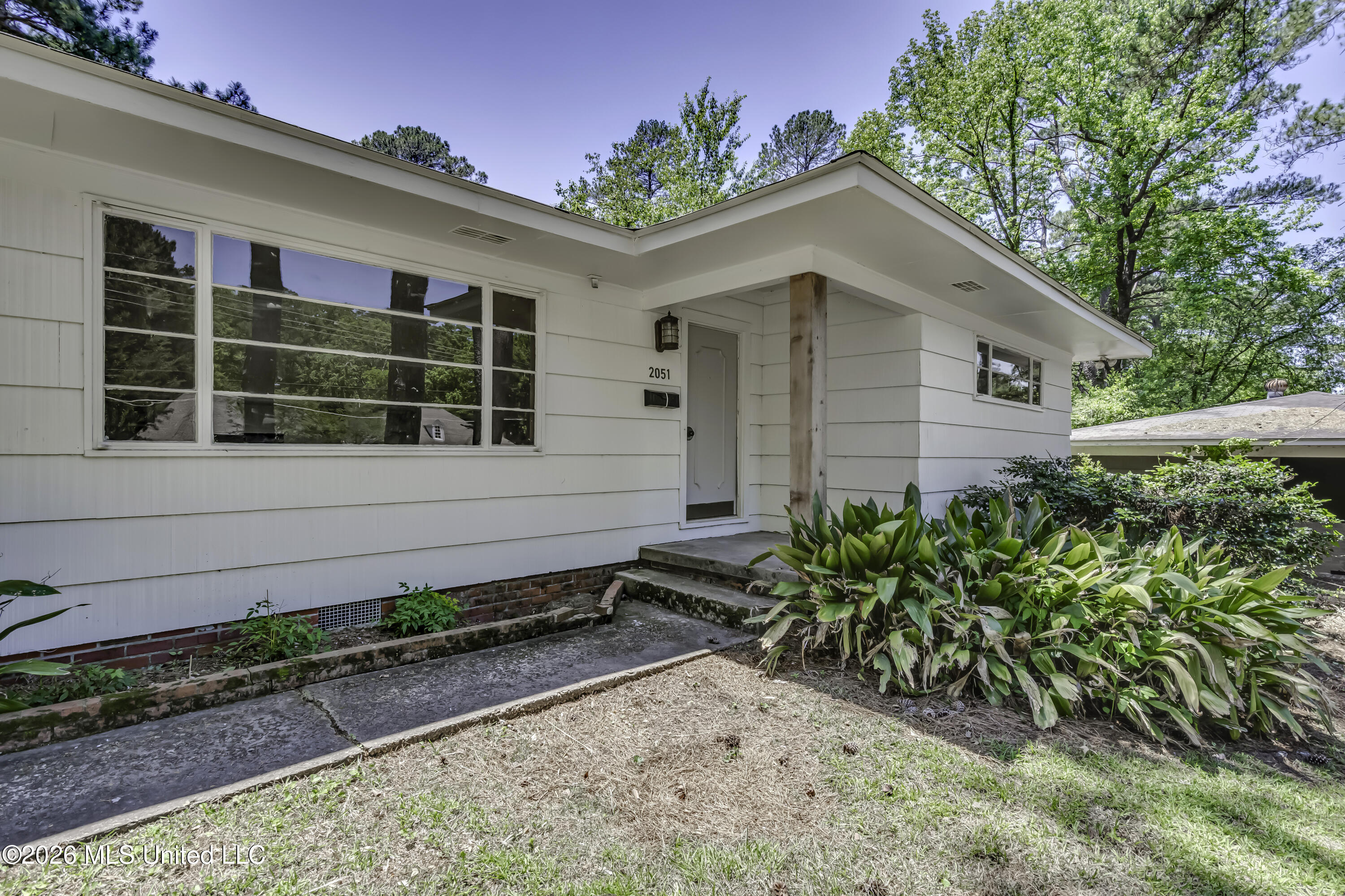2051 Meadowbrook Road Property Photo 8