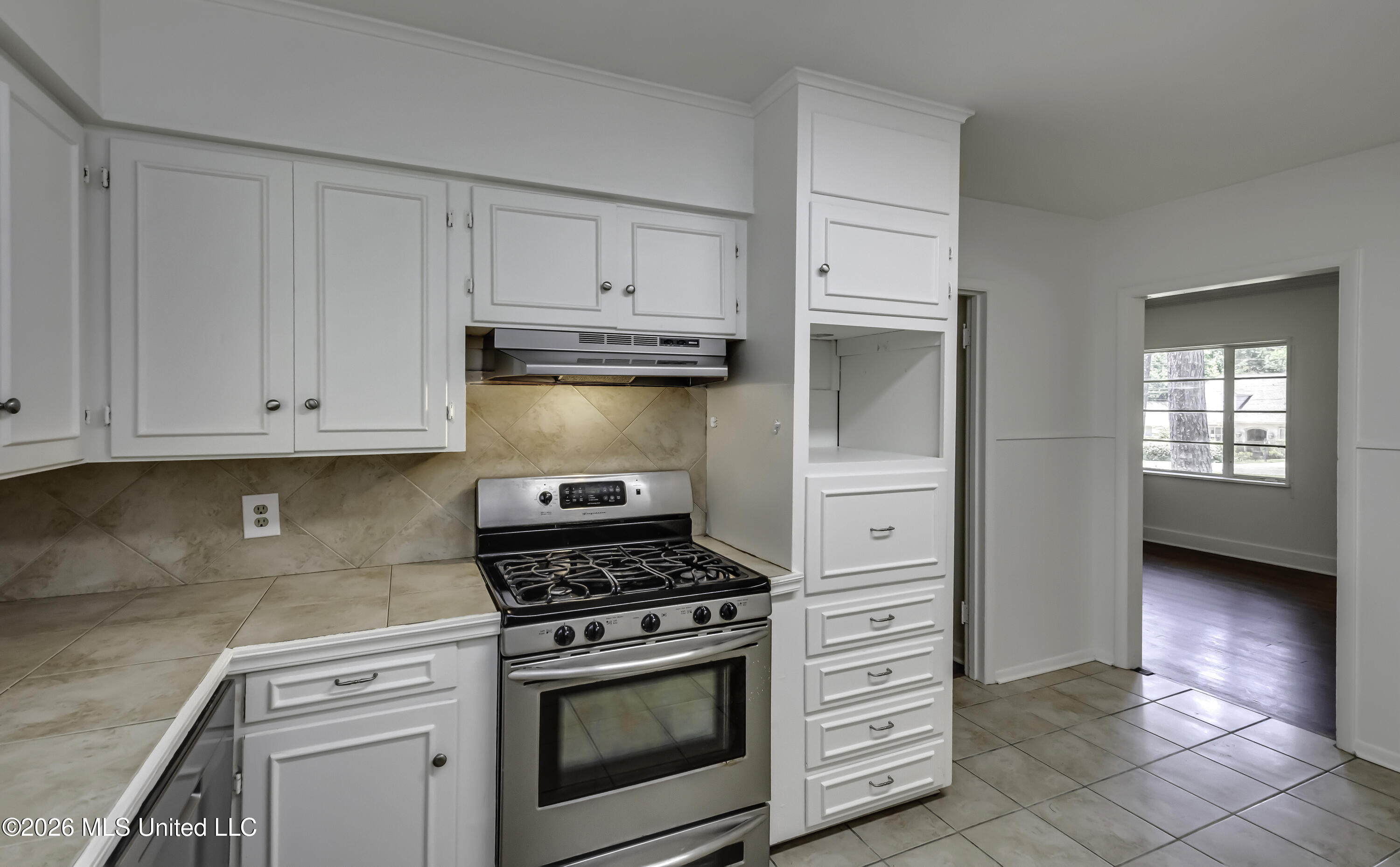 2051 Meadowbrook Road Property Photo 14