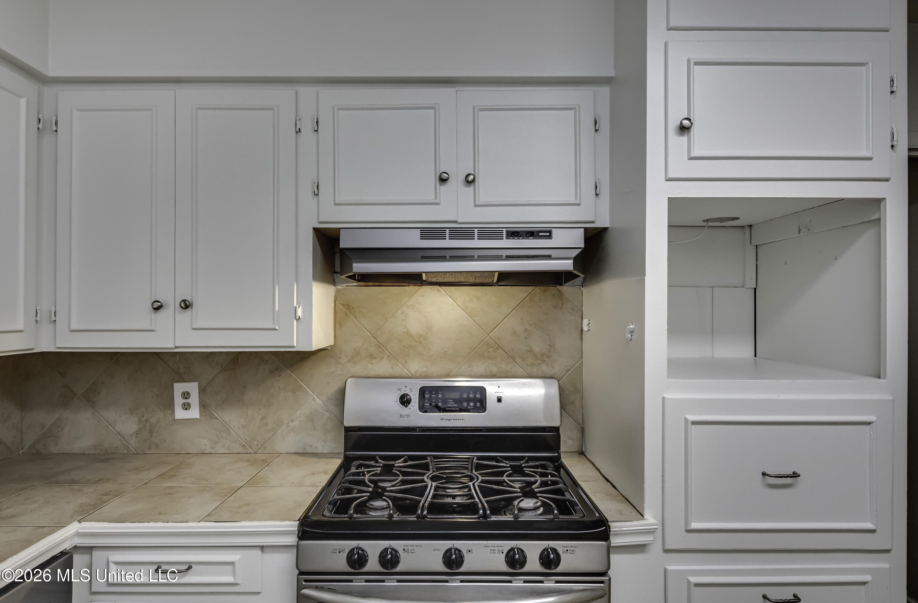 2051 Meadowbrook Road Property Photo 15