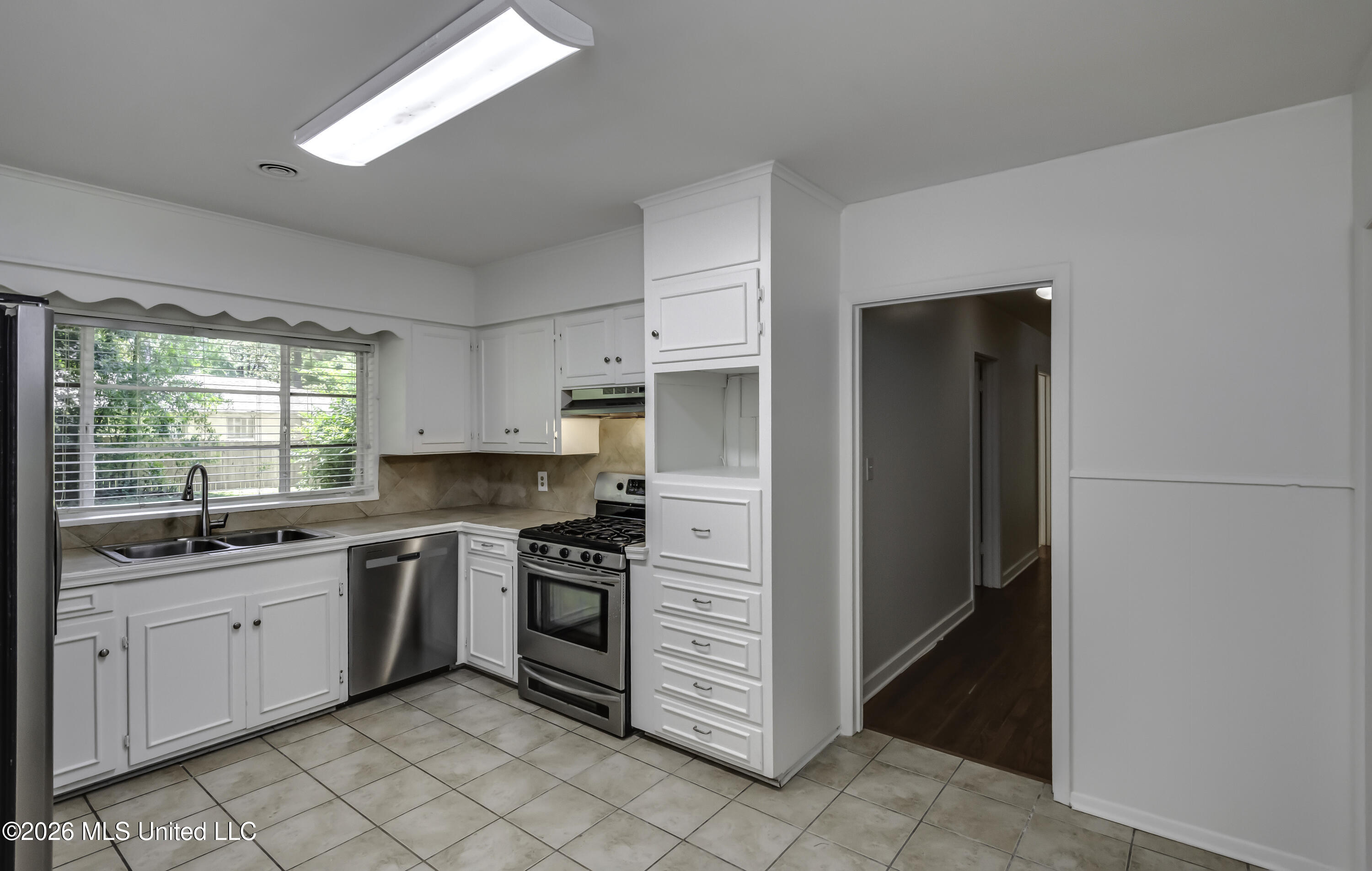 2051 Meadowbrook Road Property Photo 16