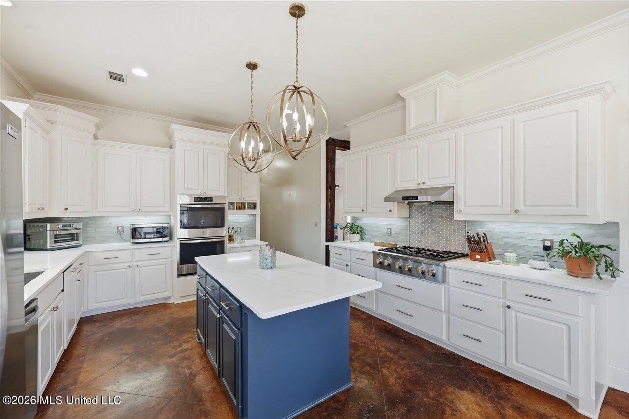 110 Covey Run Property Photo 12