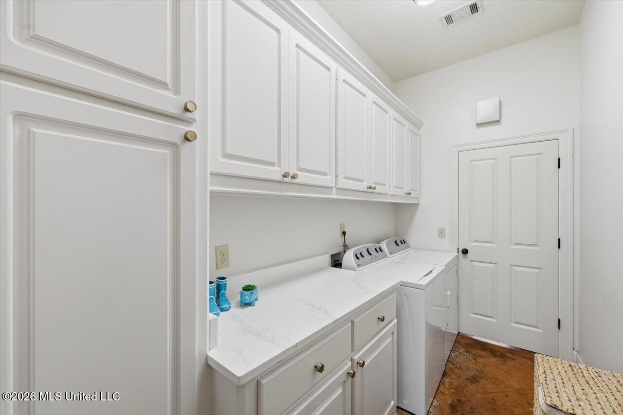 110 Covey Run Property Photo 21