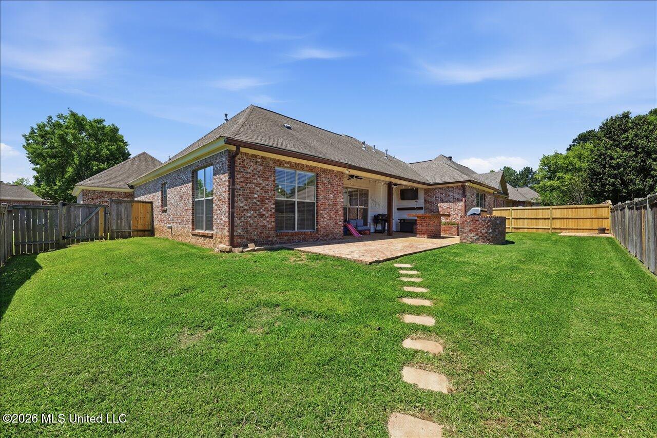 110 Covey Run Property Photo 36