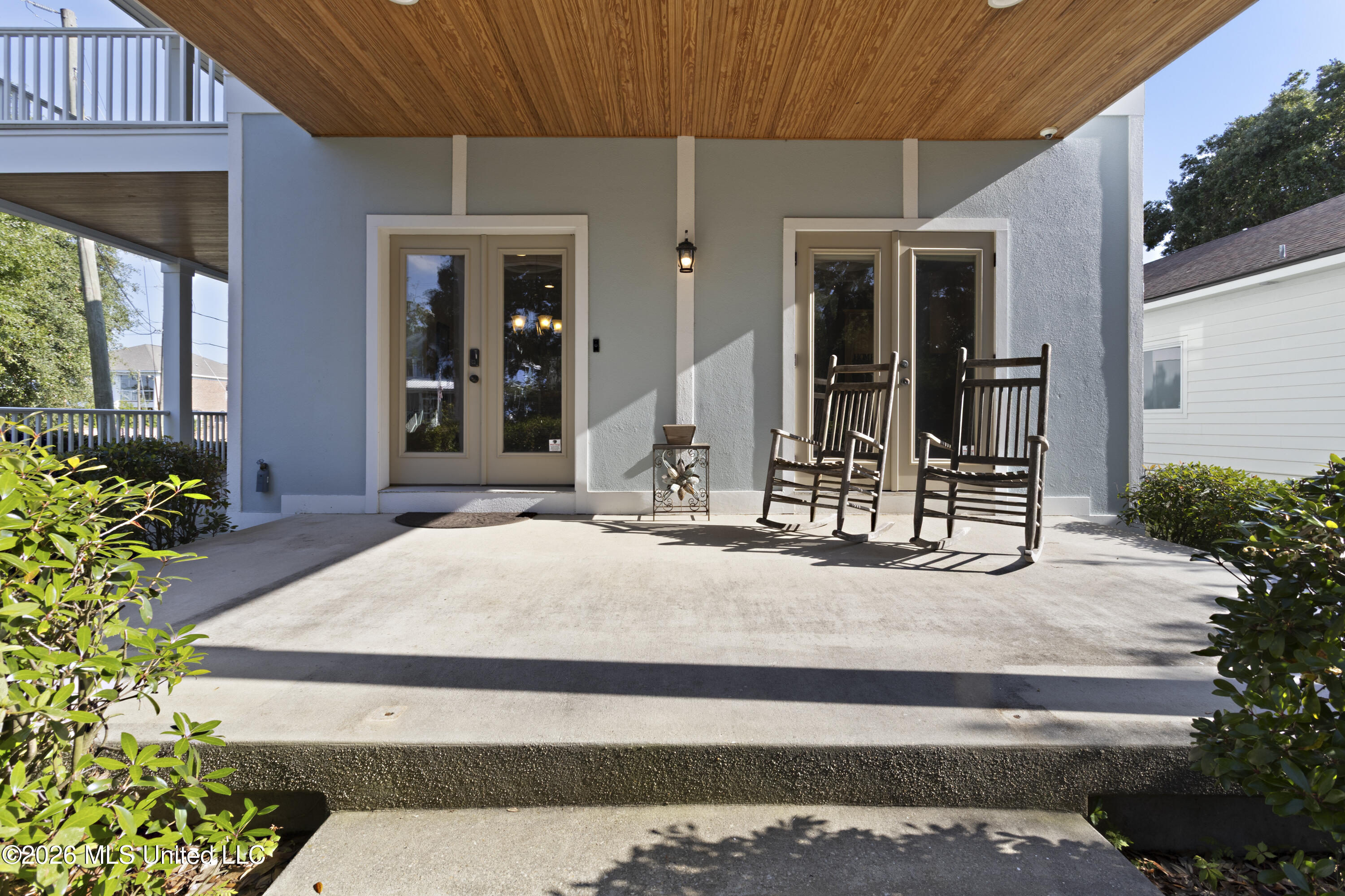 631 2nd Street Property Photo 6