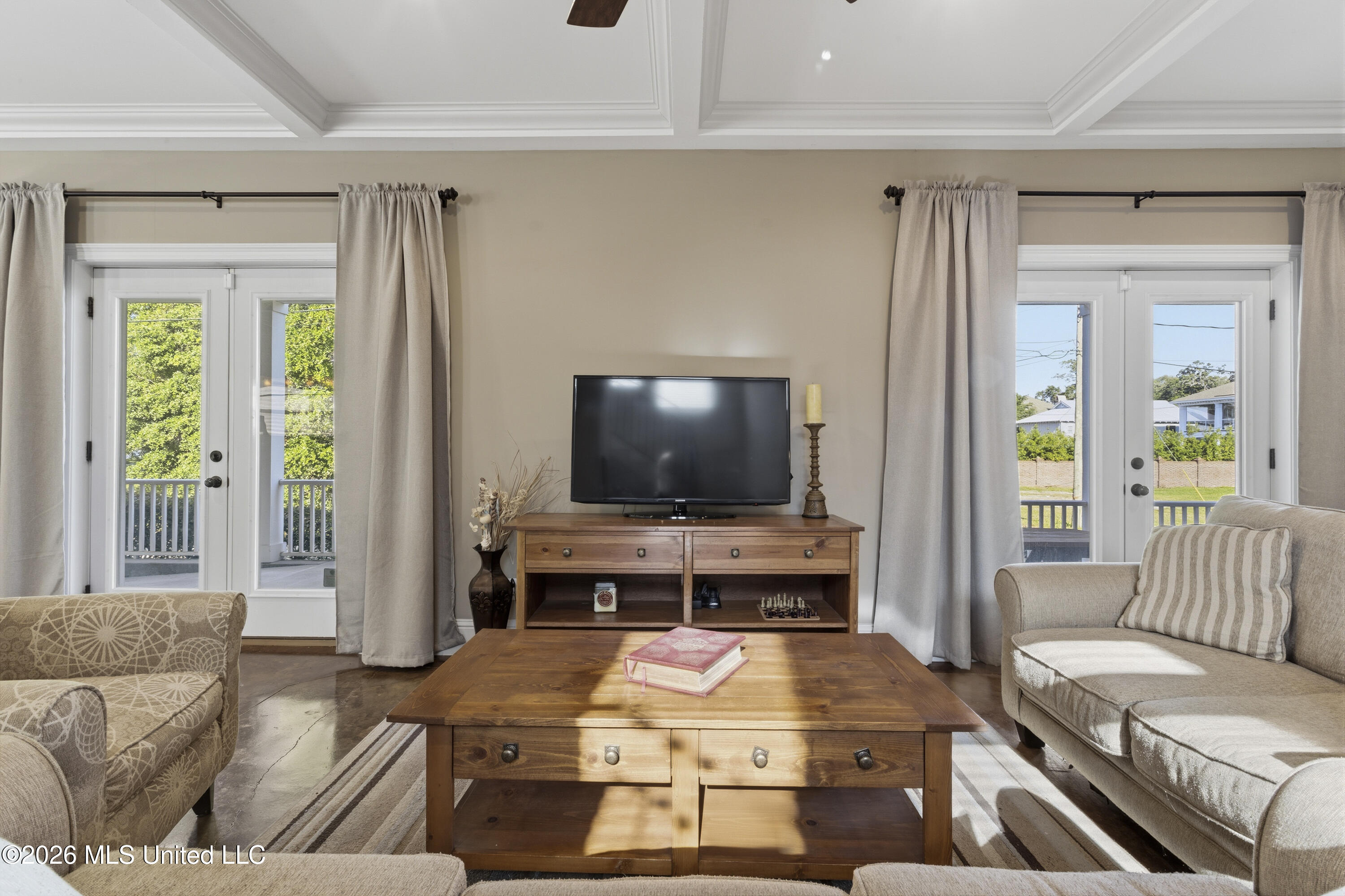 631 2nd Street Property Photo 10
