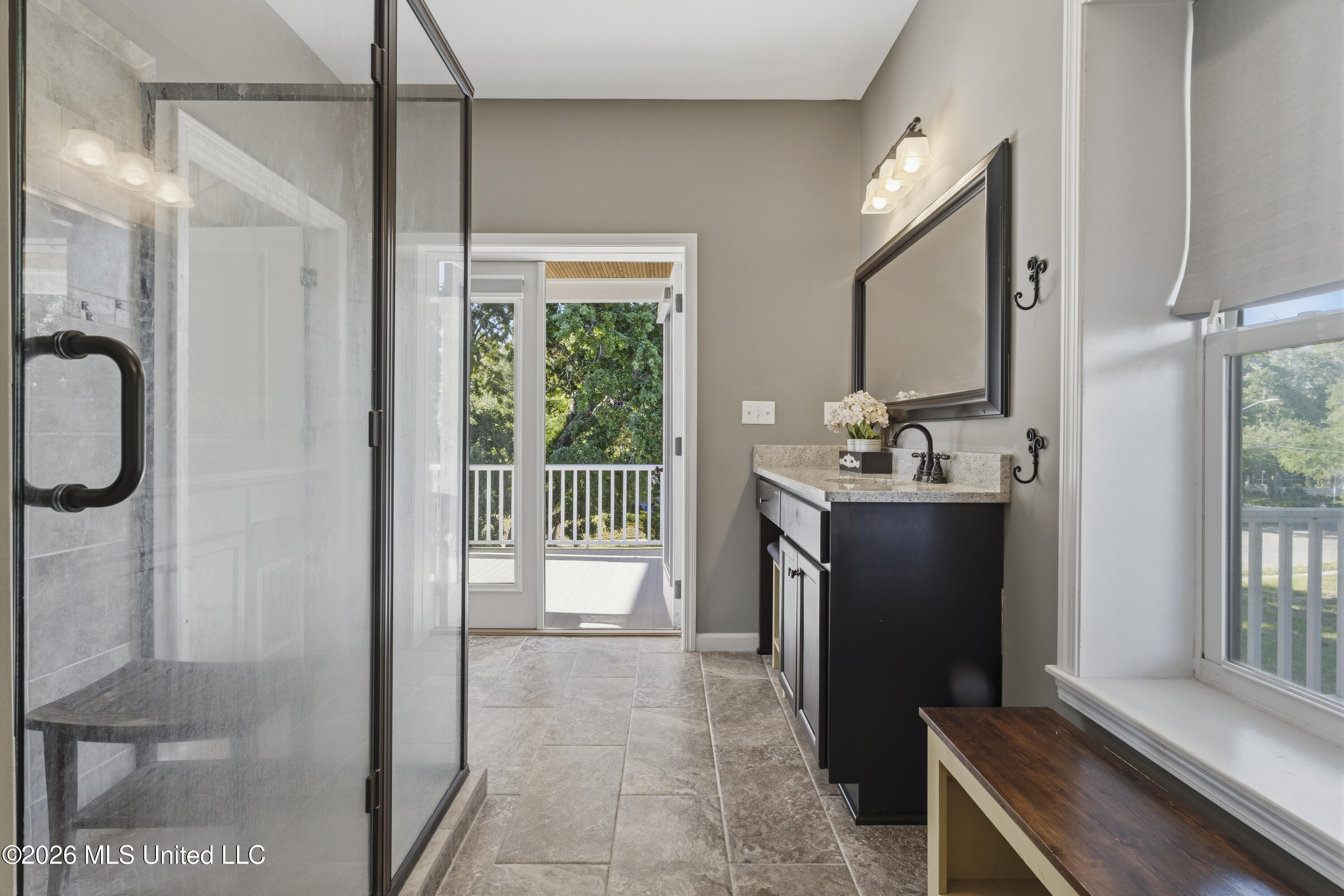 631 2nd Street Property Photo 31