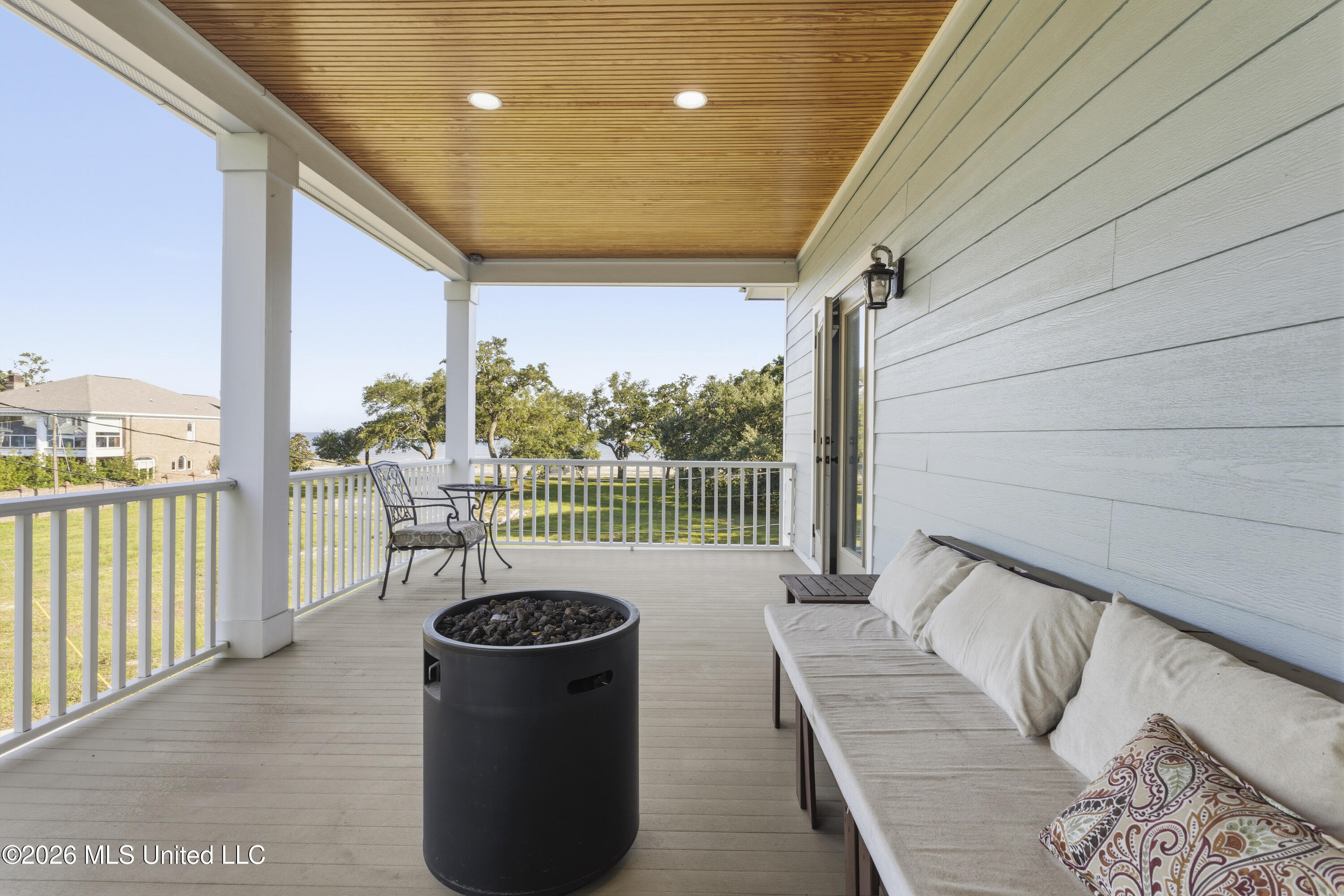 631 2nd Street Property Photo 41